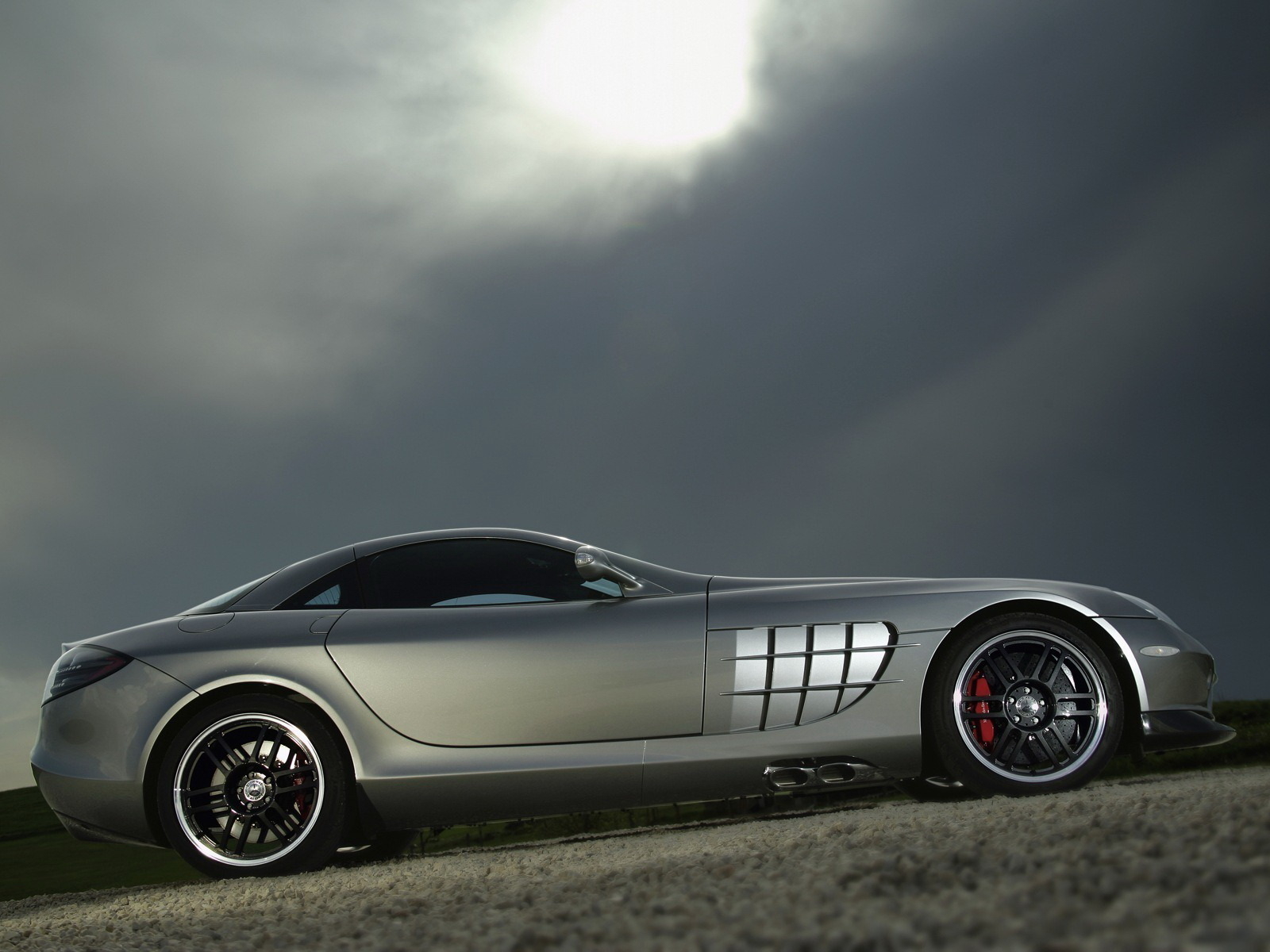 Mercedes Benz Mclaren SLR