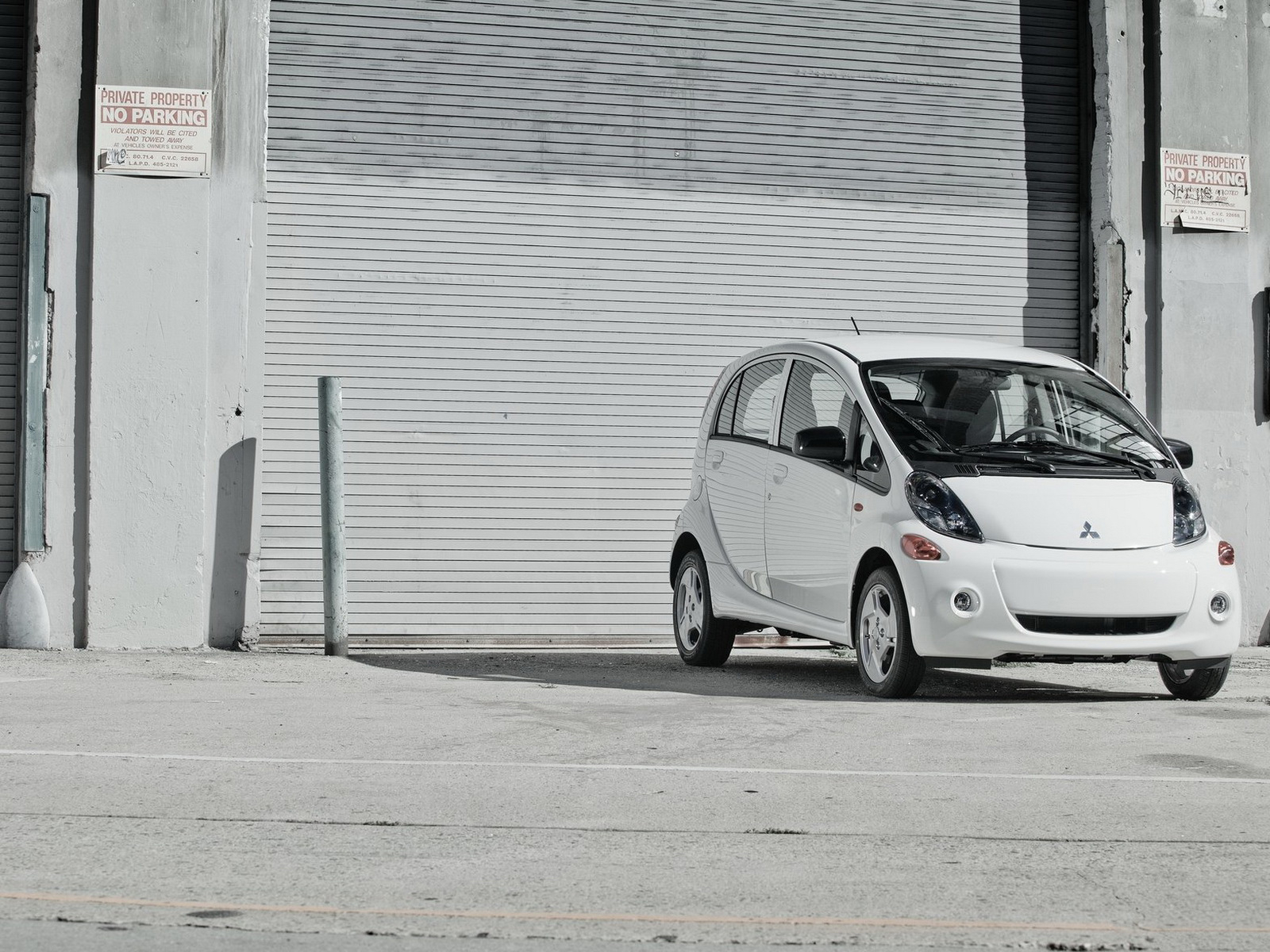 Mitsubishi-i-MiEV US Version