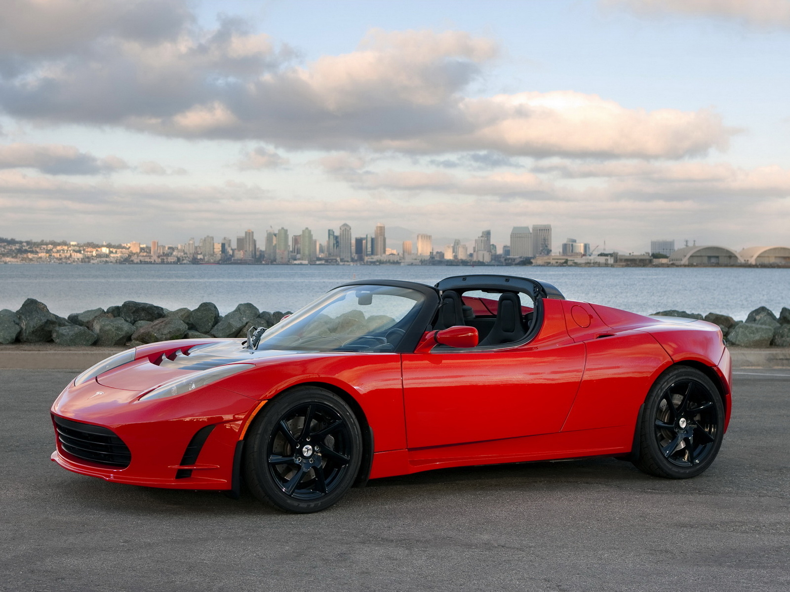 2011-Tesla-Roadster-2
