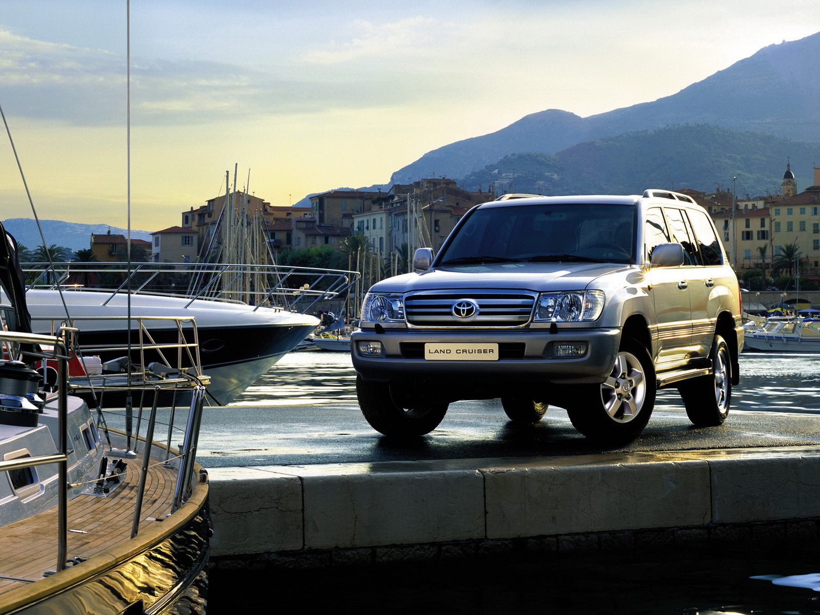 Toyota Land Cruiser 100