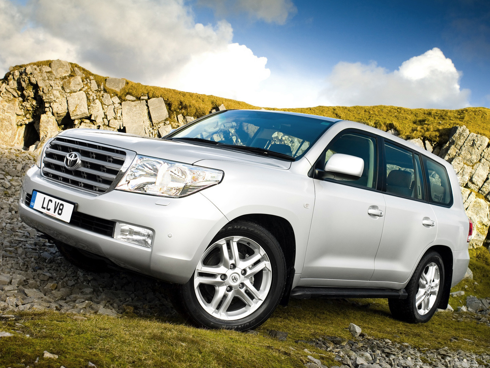 Toyota Land Cruiser 200