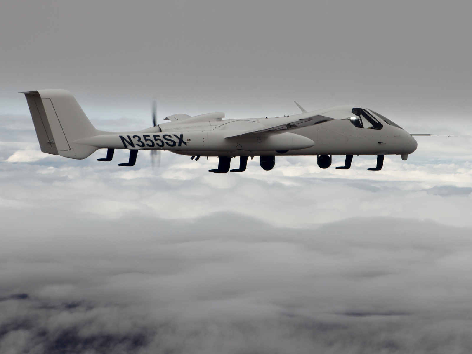 Самолет в небе