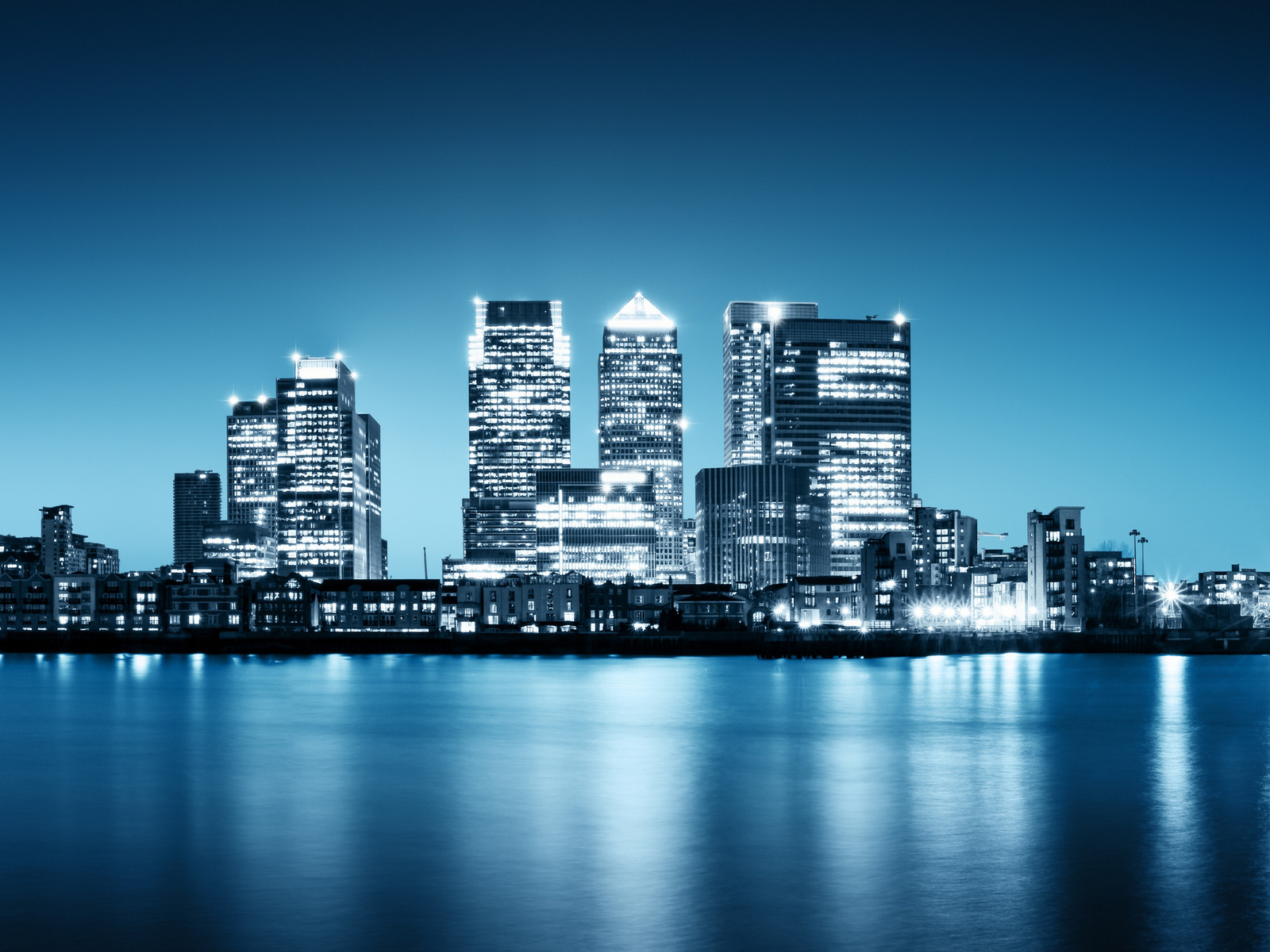 Город в огнях