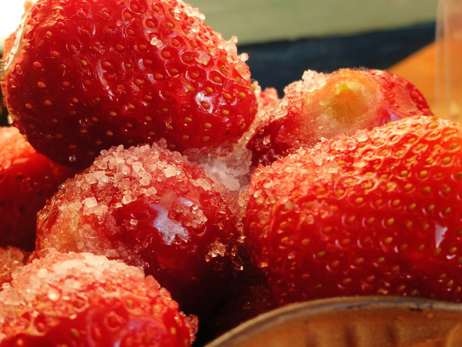 Клубника и лед