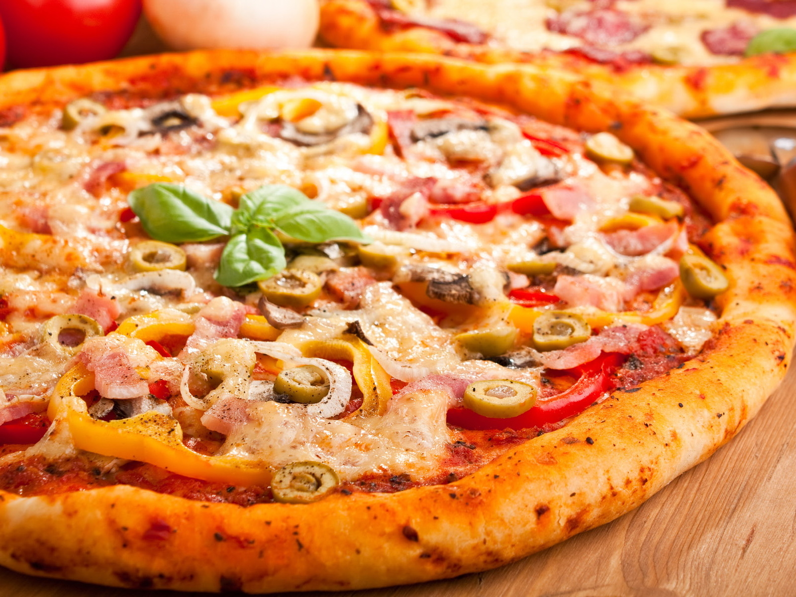 Свежая пицца