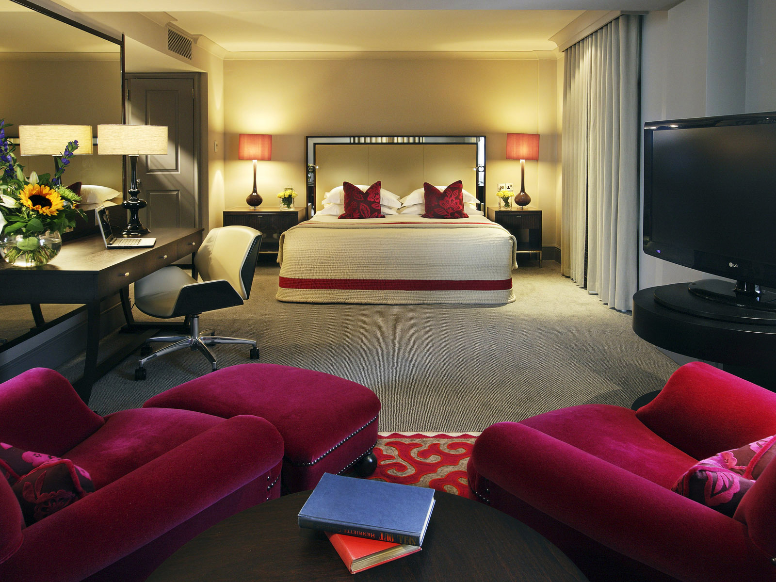 Шикарная спальня