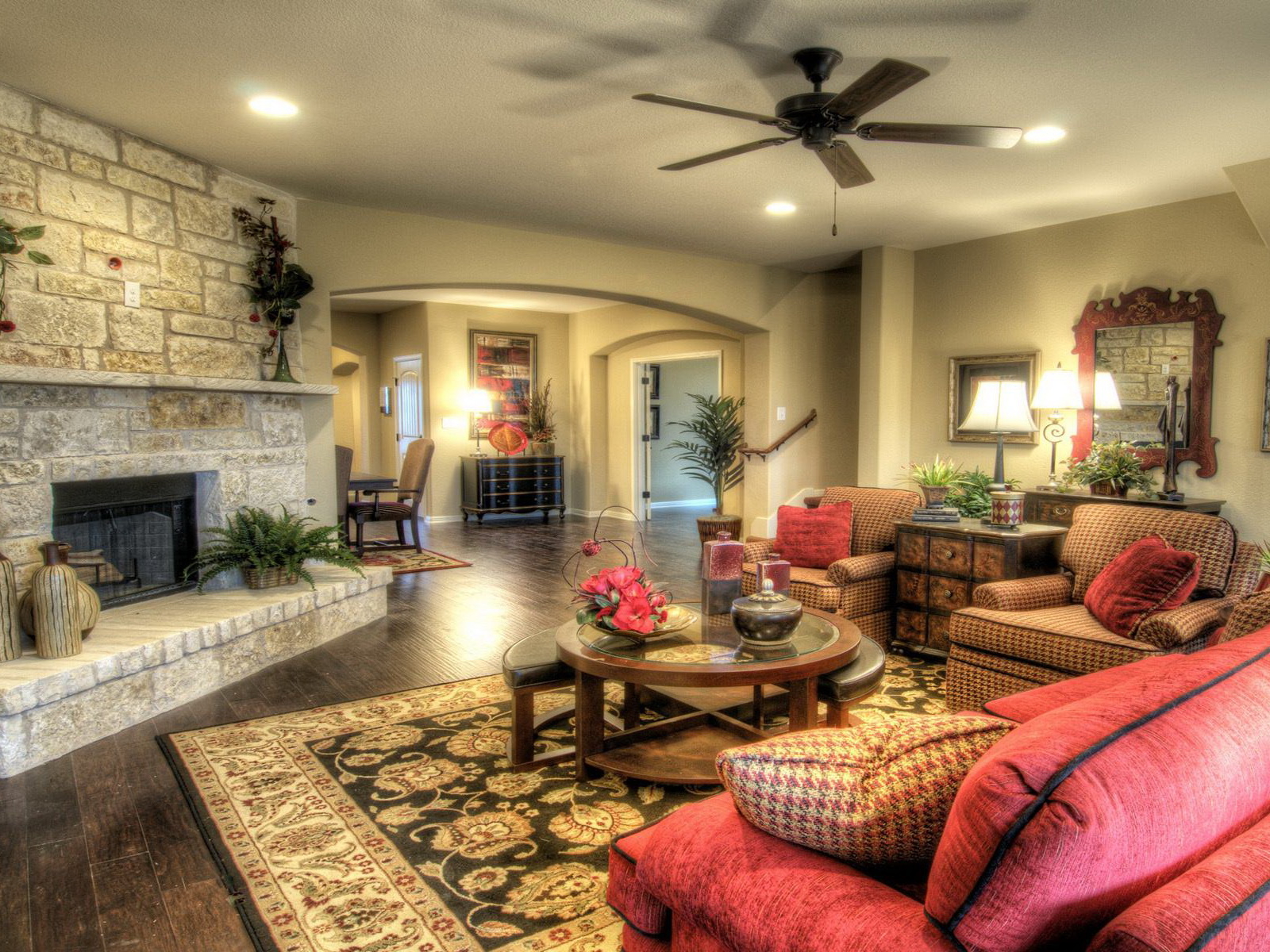 Гостиная с камином