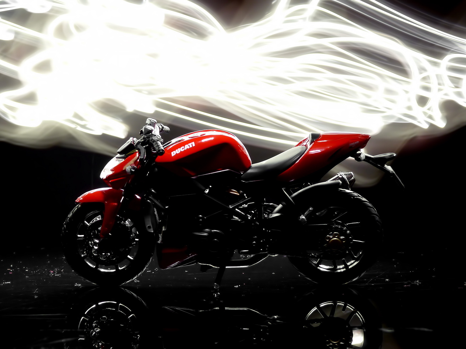 Ducati Streetfigther