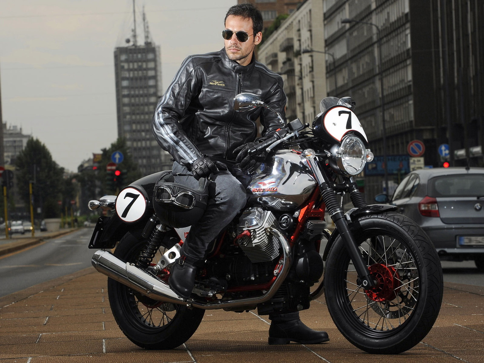 Moto Guzzi v7racer 2011