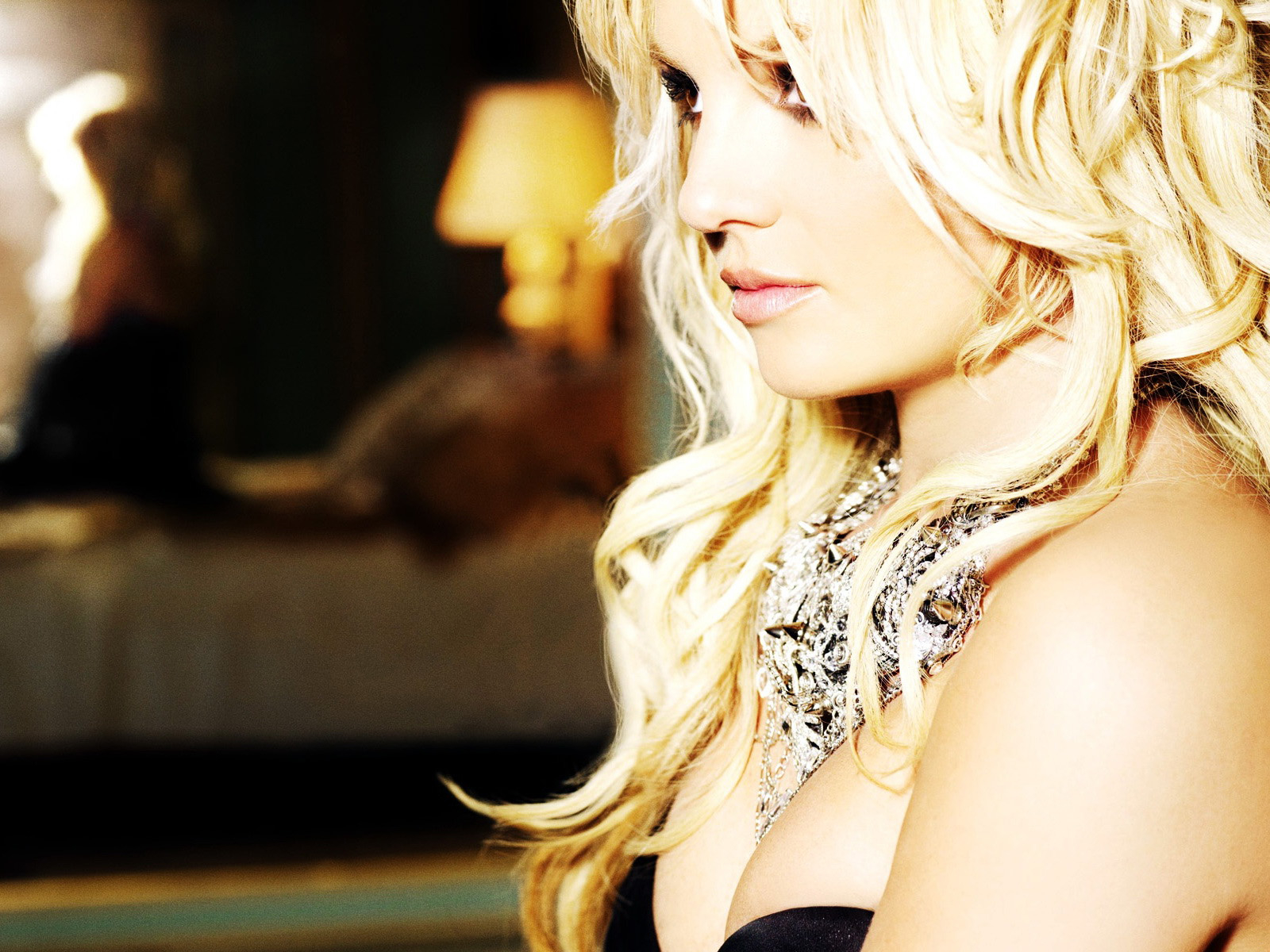 белокурая Britney Spears