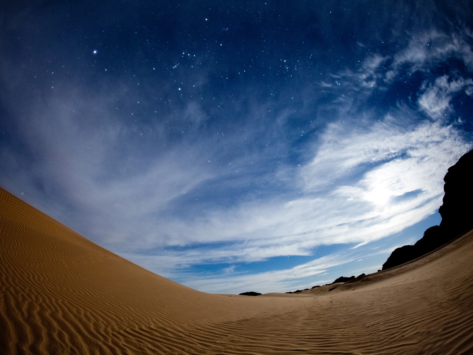 Пустыня ночью