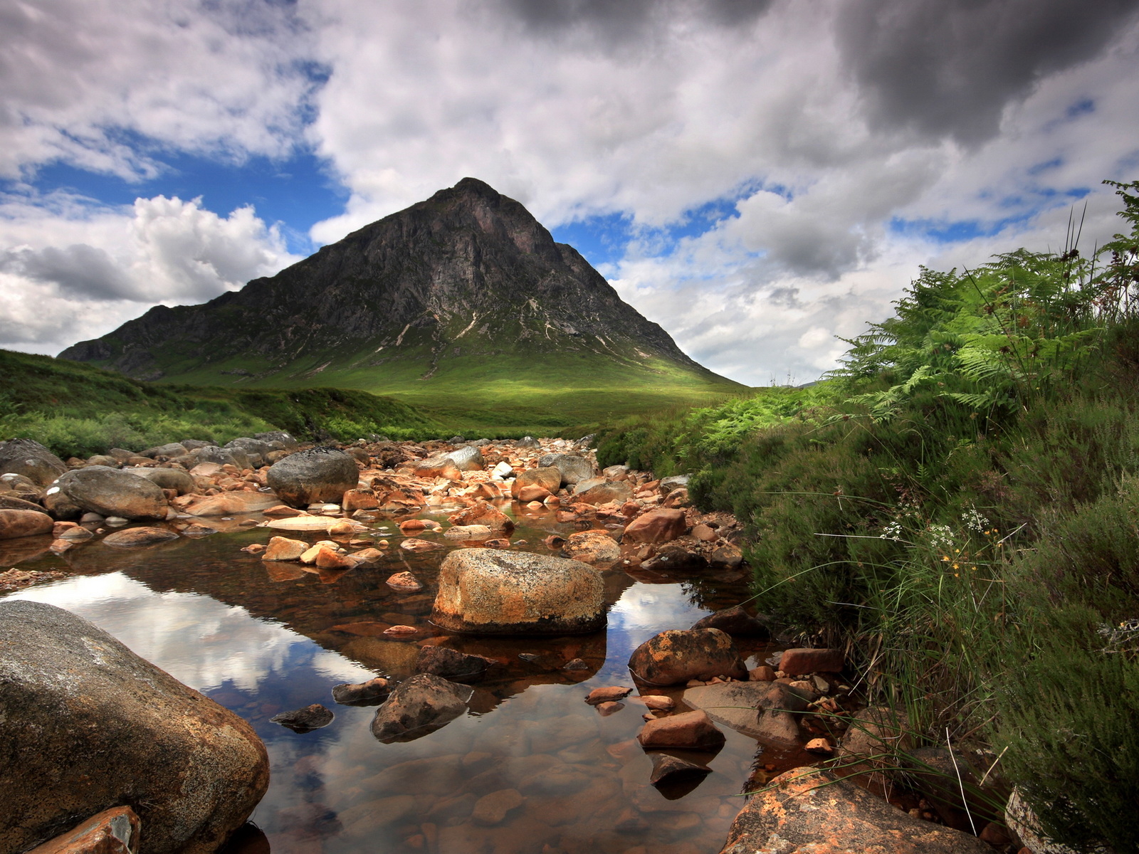 Одинокая гора