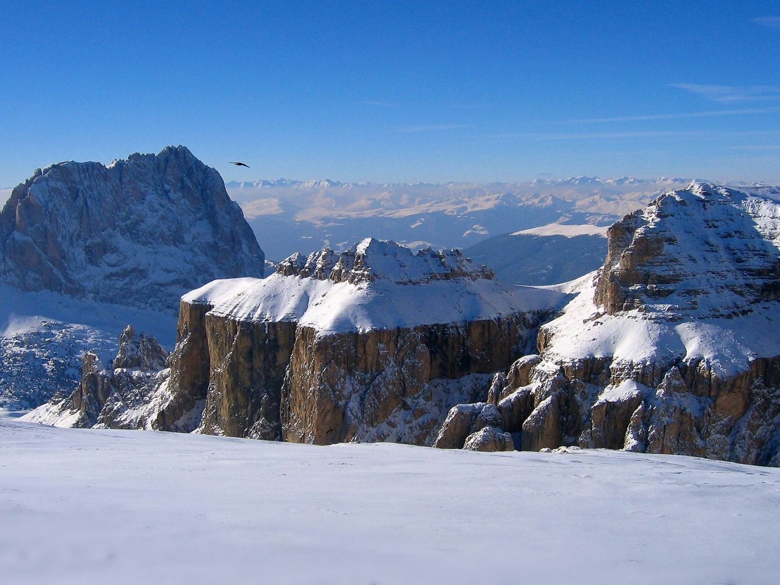 Снежные горы