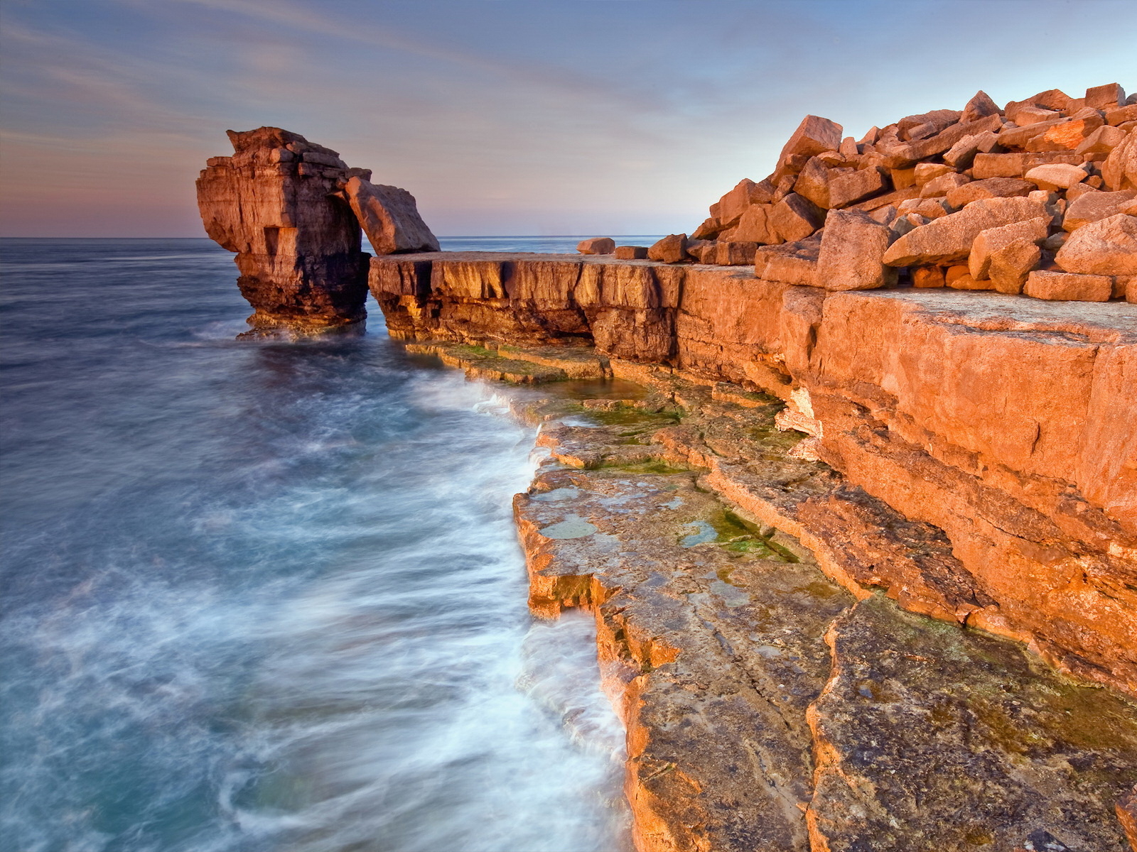 Каменный берег