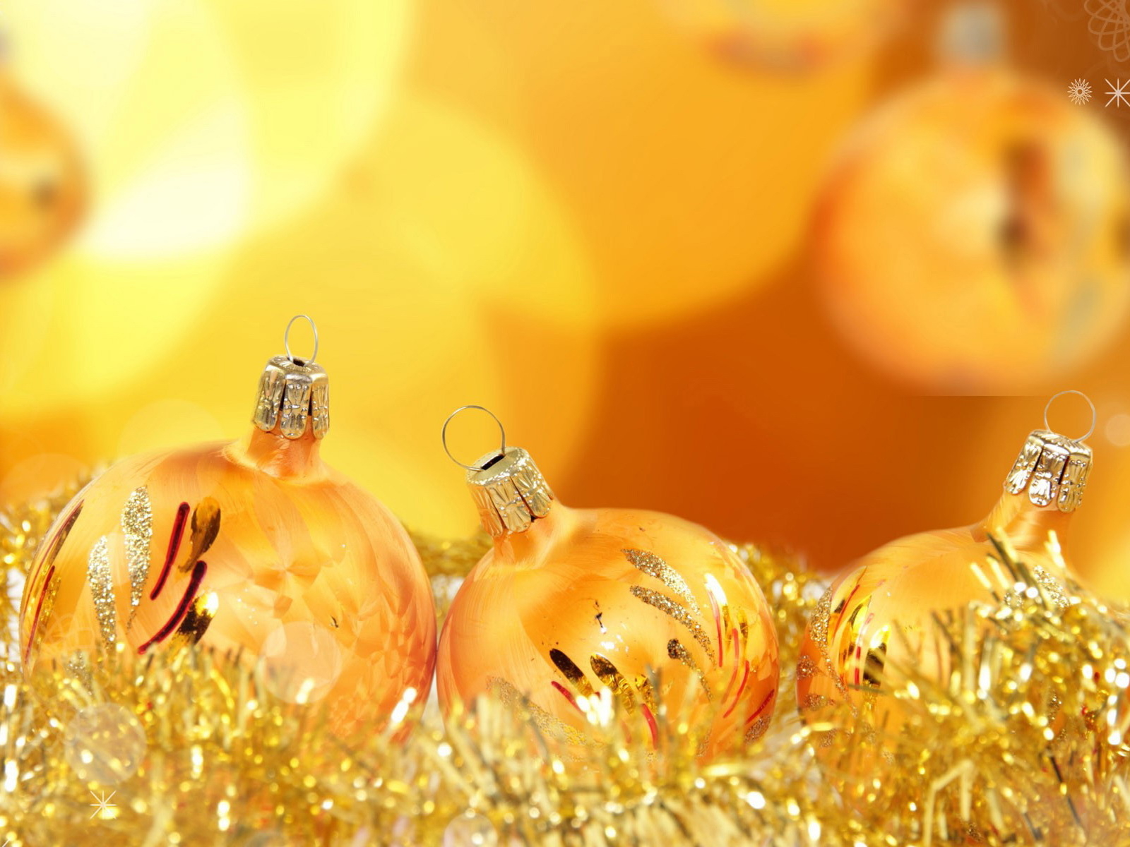 Стеклянные шары