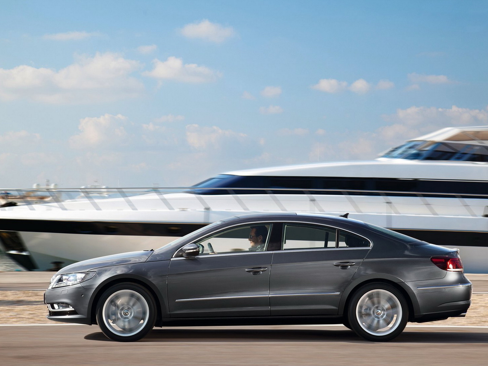 новый Volkswagen-Passat CC