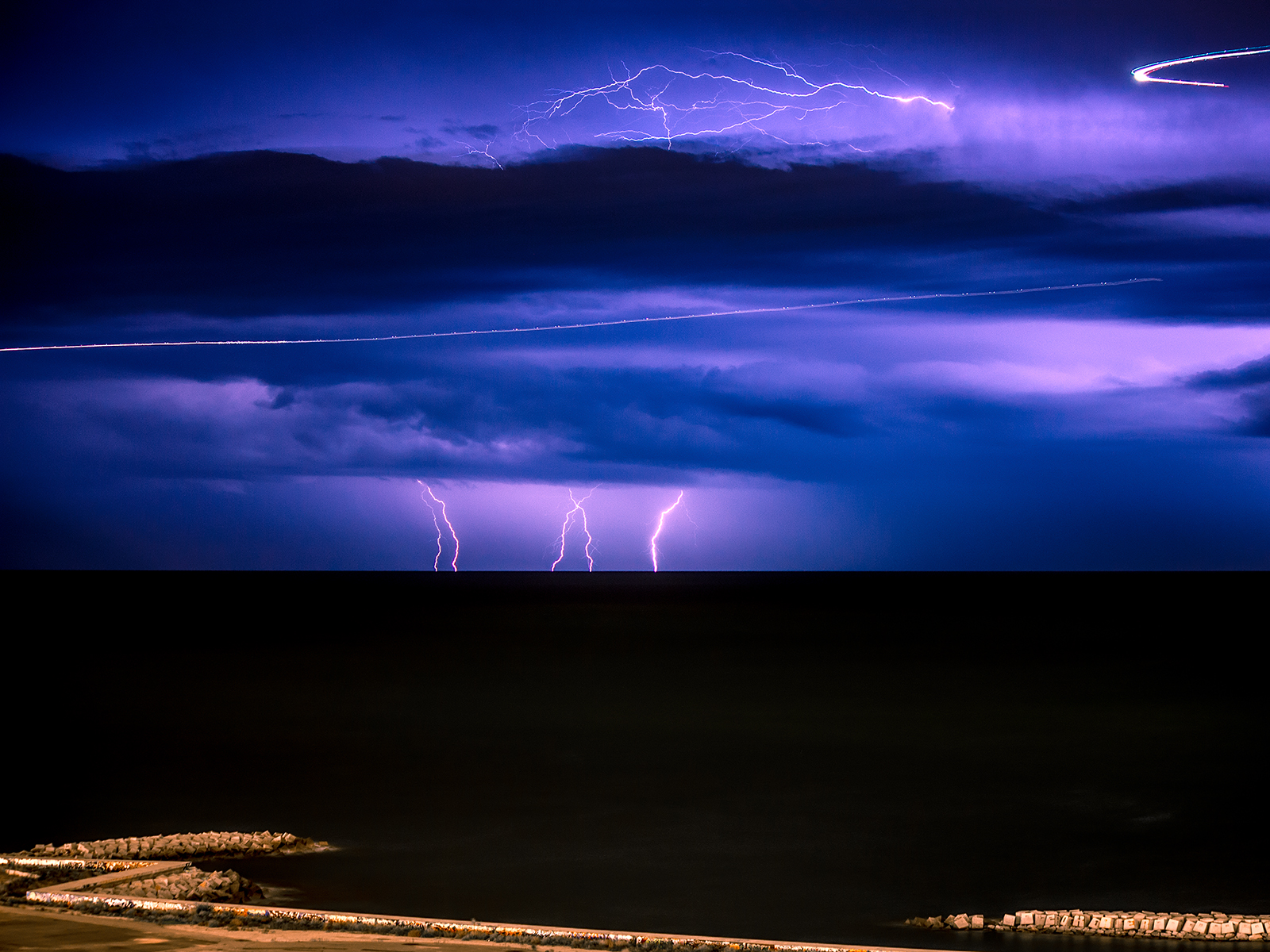 Грозовые облака - молния