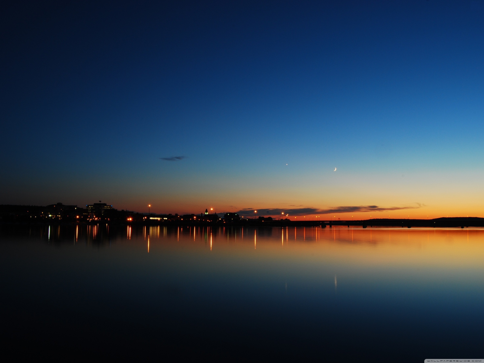 Ночь над озером