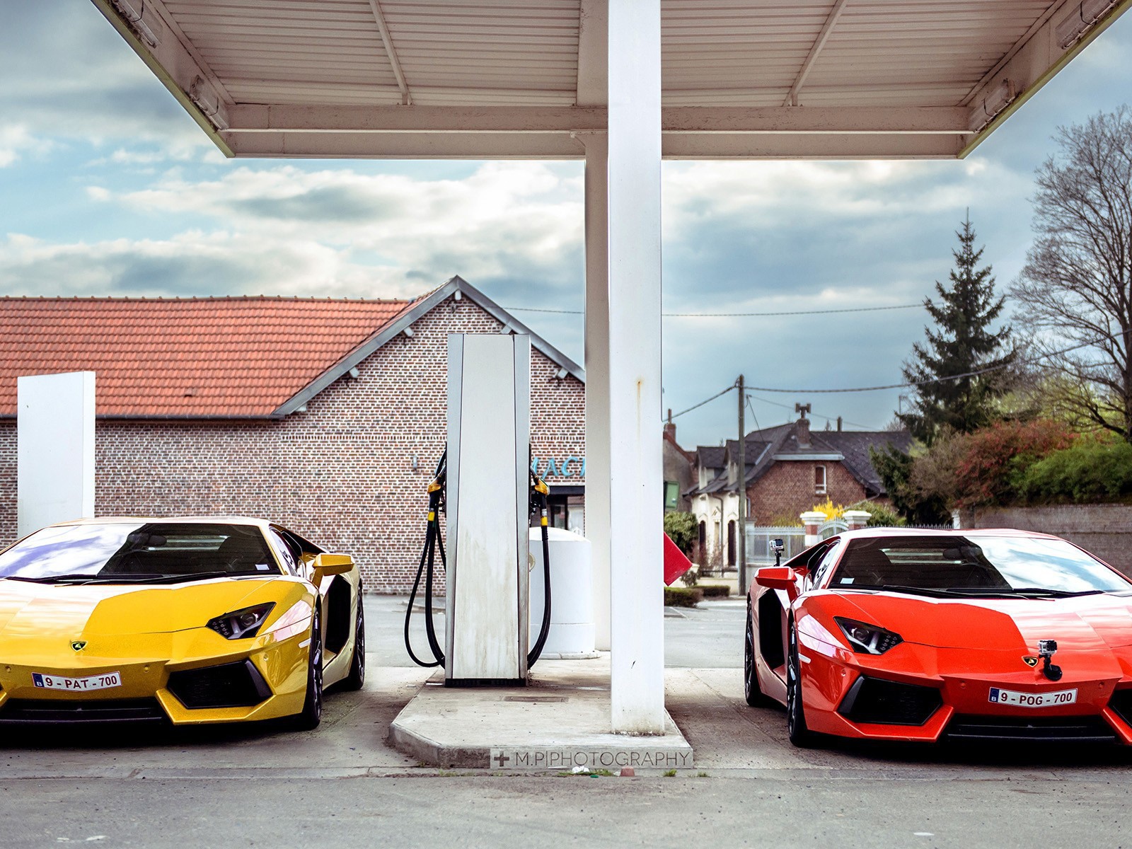 Two sports car