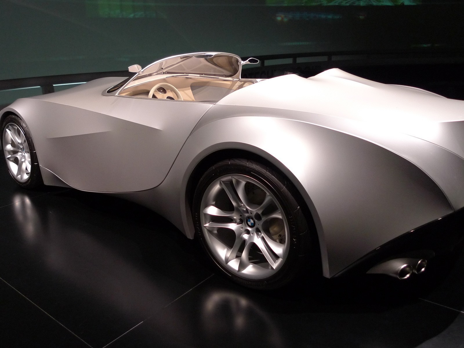 Оригинальный автомобиль BMW