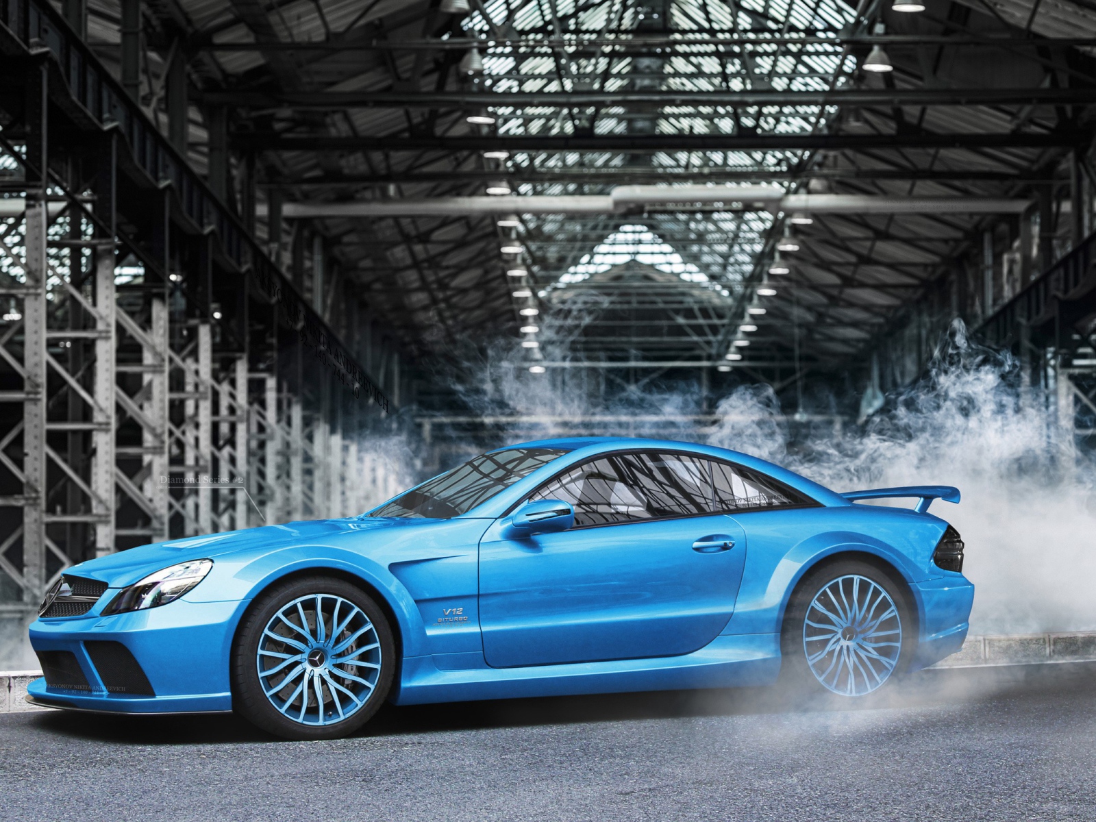 Мерседес на крутом повороте