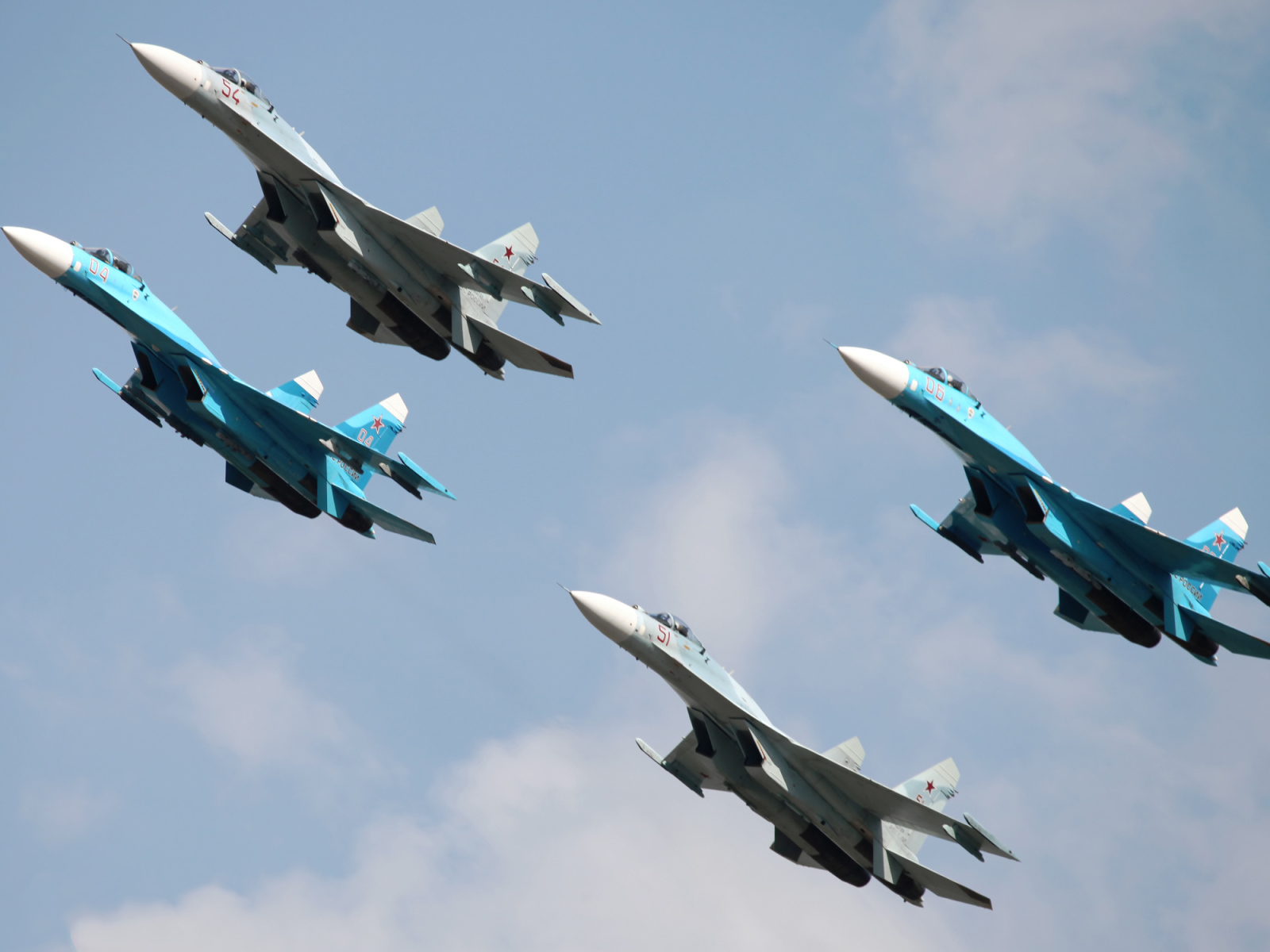 Четверка СУ-27 в небе