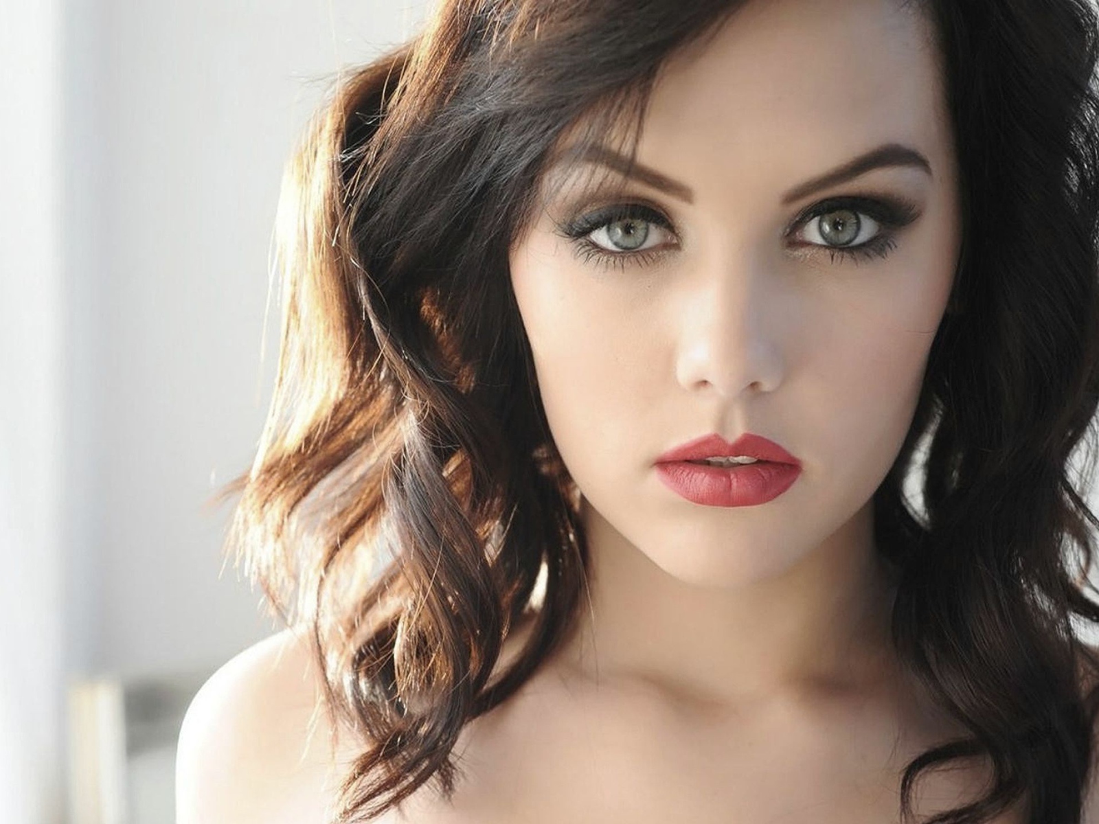 Девушка утром