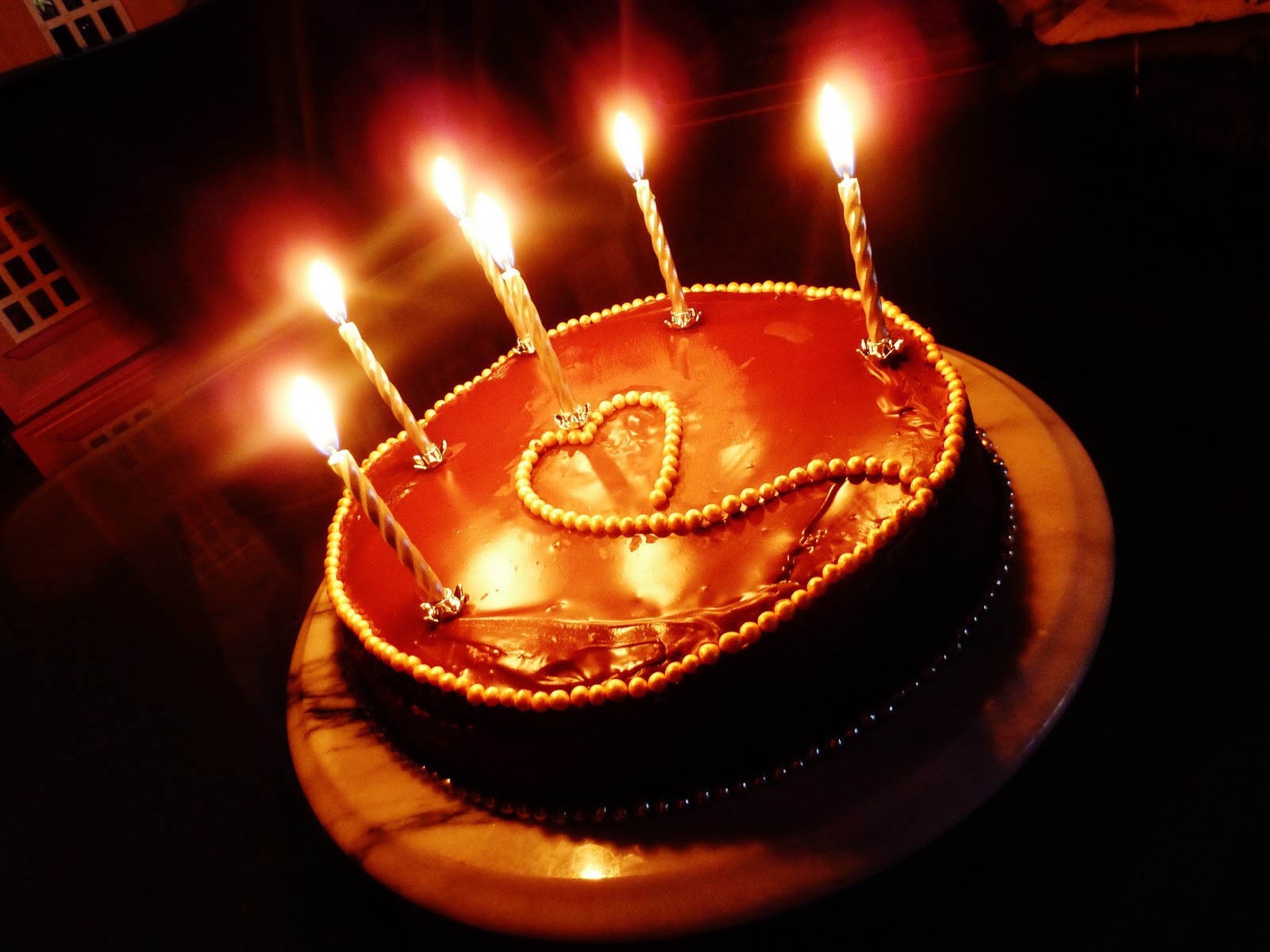 Торт с сердцем на день рождения