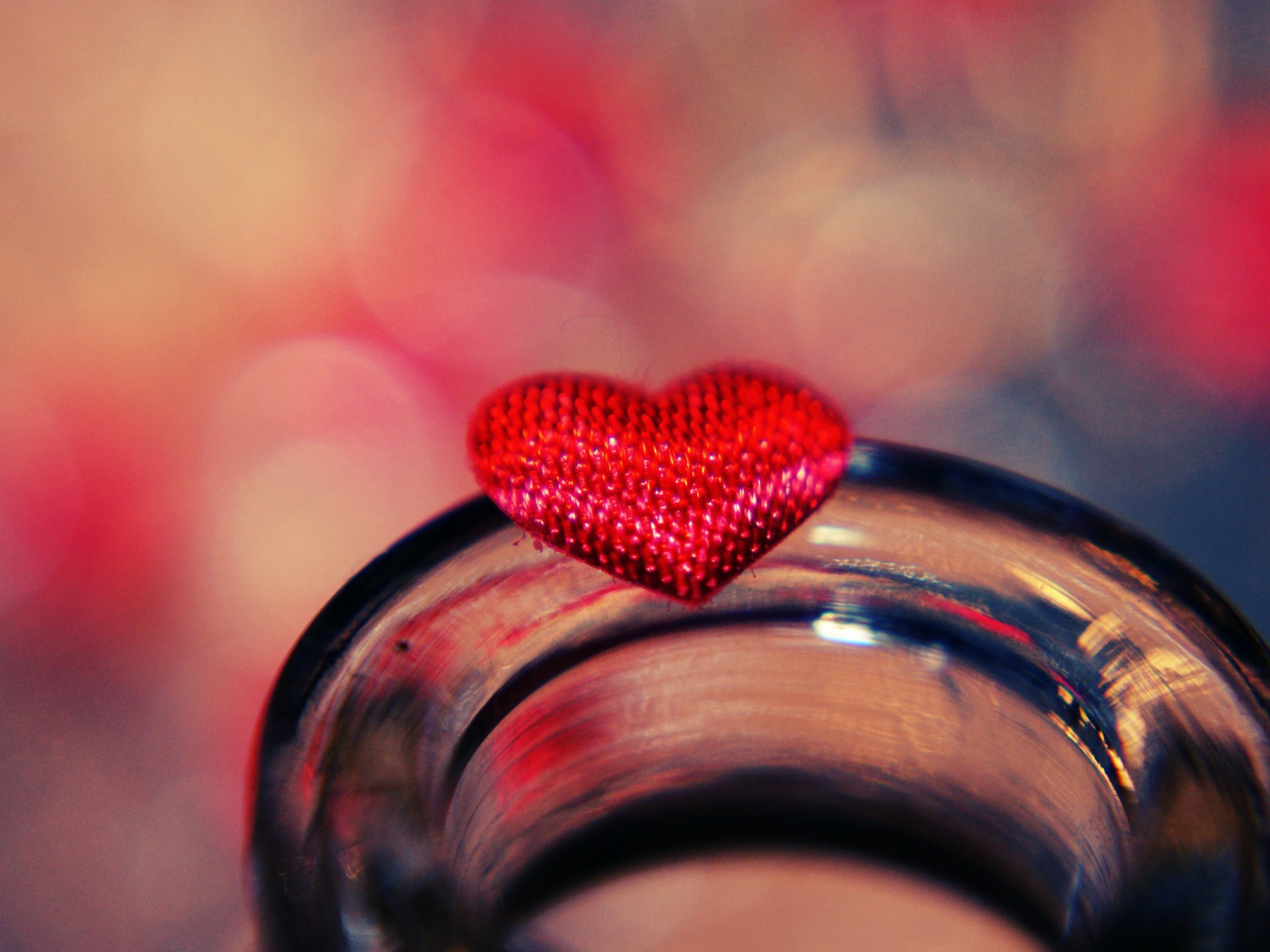 Алое сердце