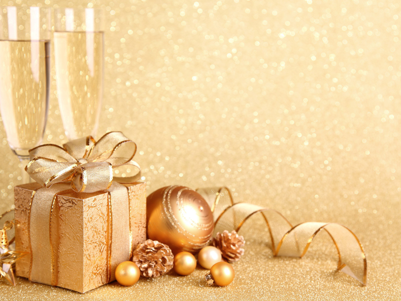 Красивая картинка в золотых тонах