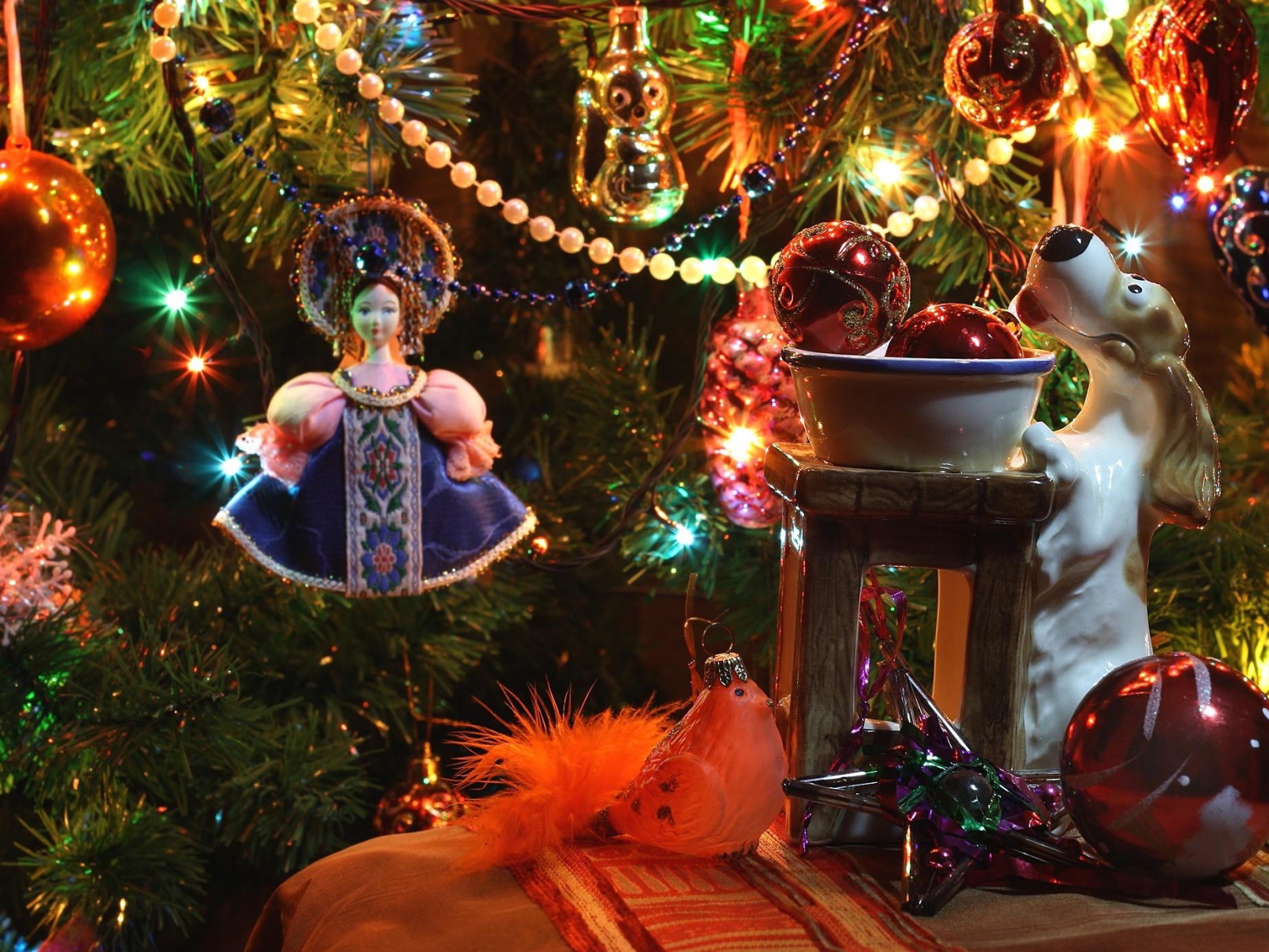 Елочные гирлянды