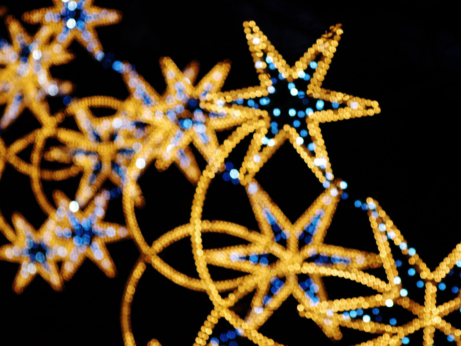 Гирлянды электрические