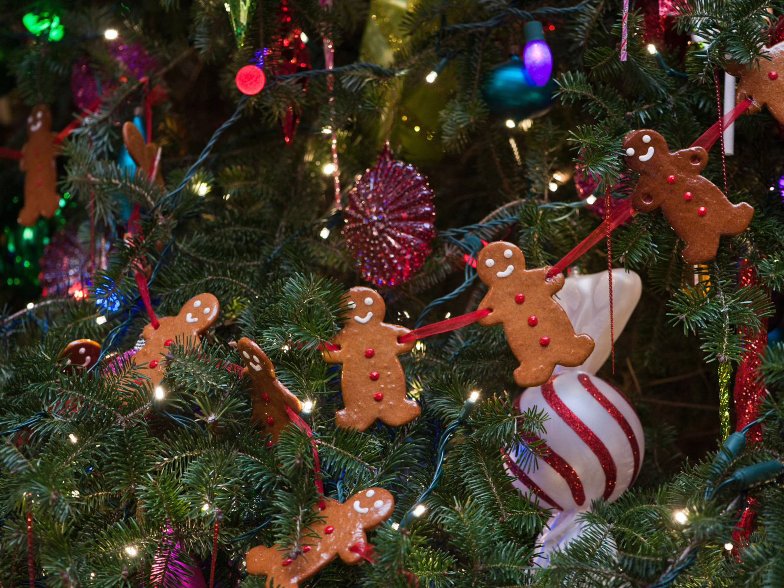 Гирлянда из человечков