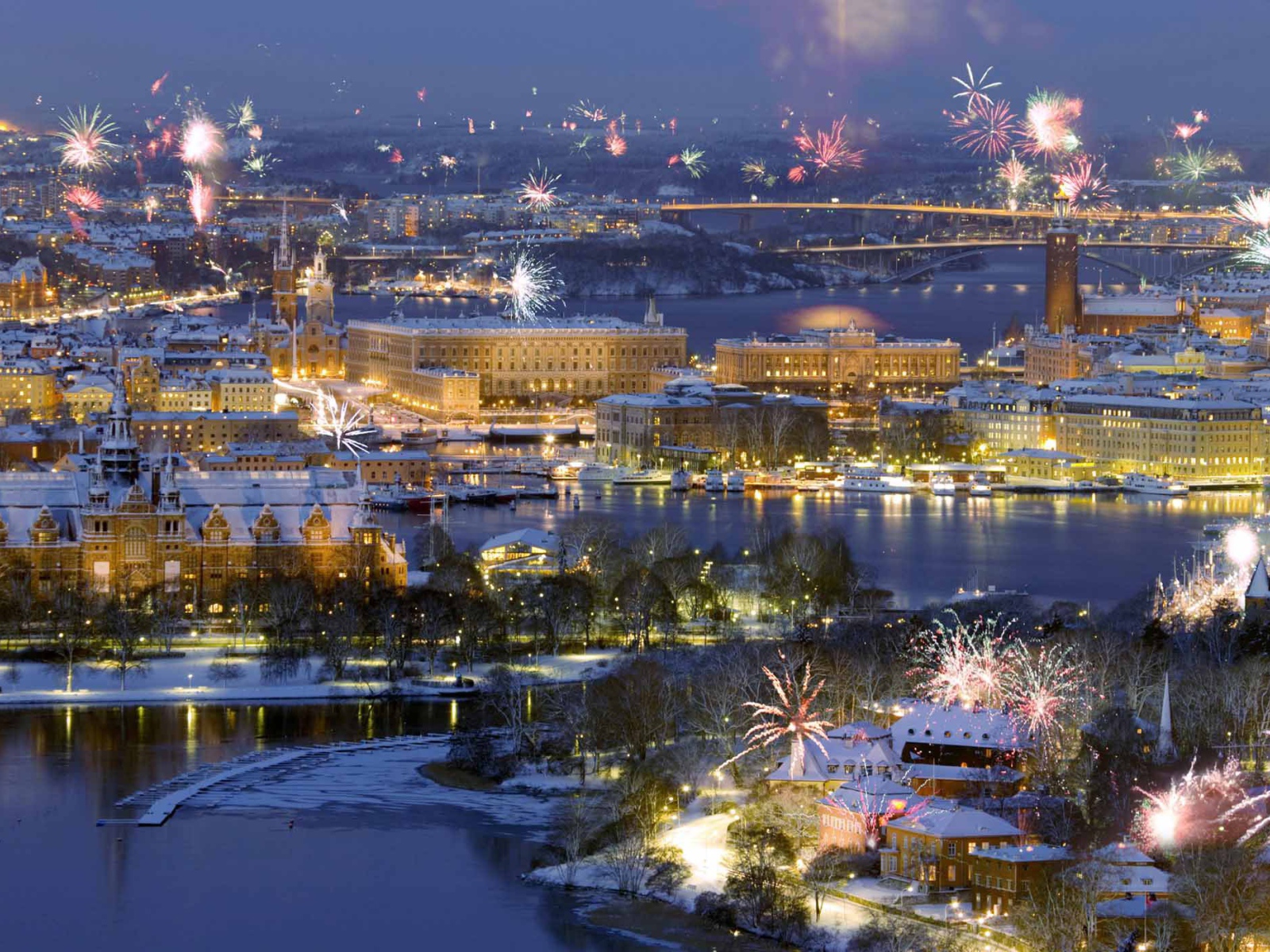 Новый год в большом городе