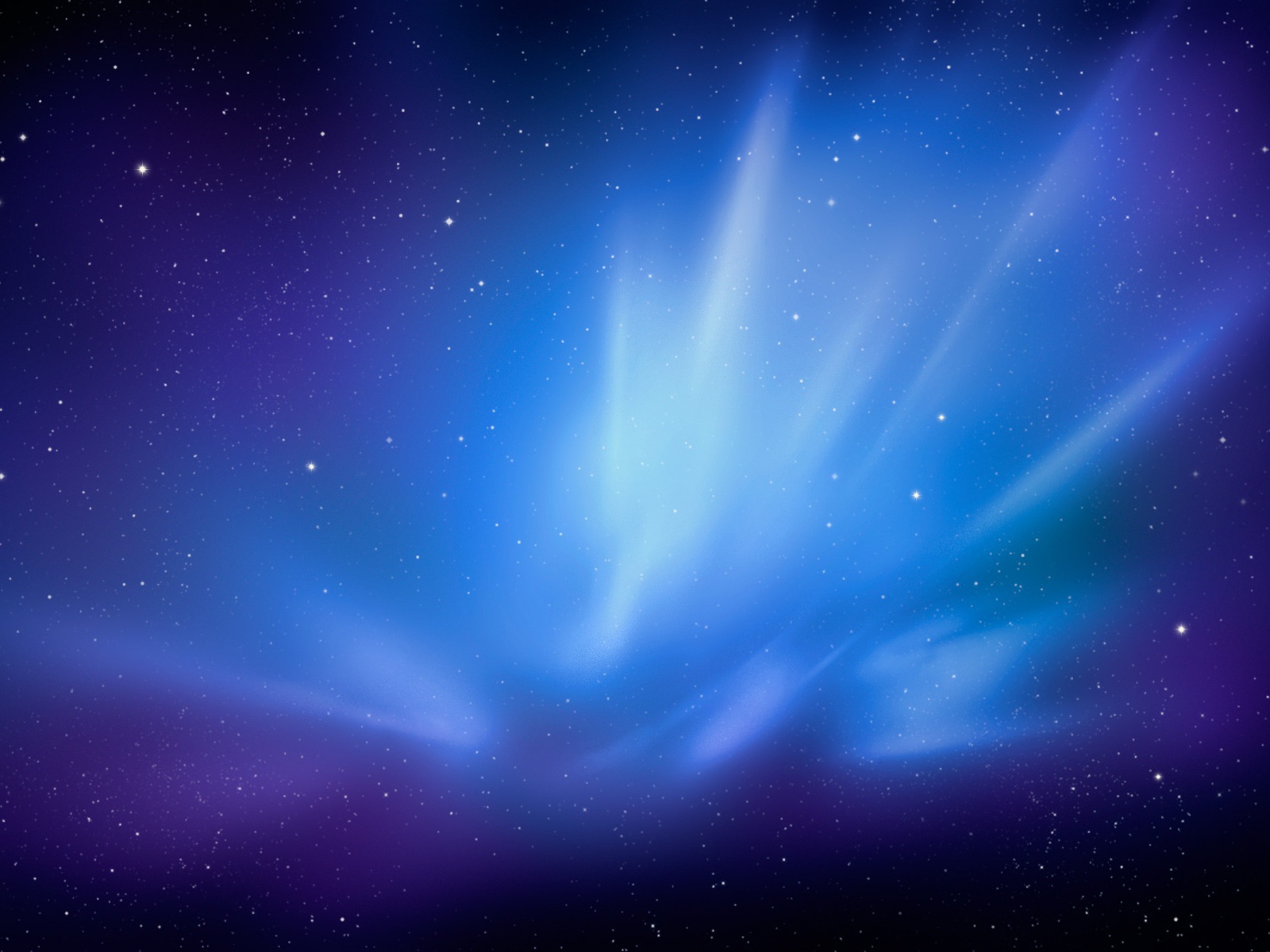 Синие лучи на звездном небе