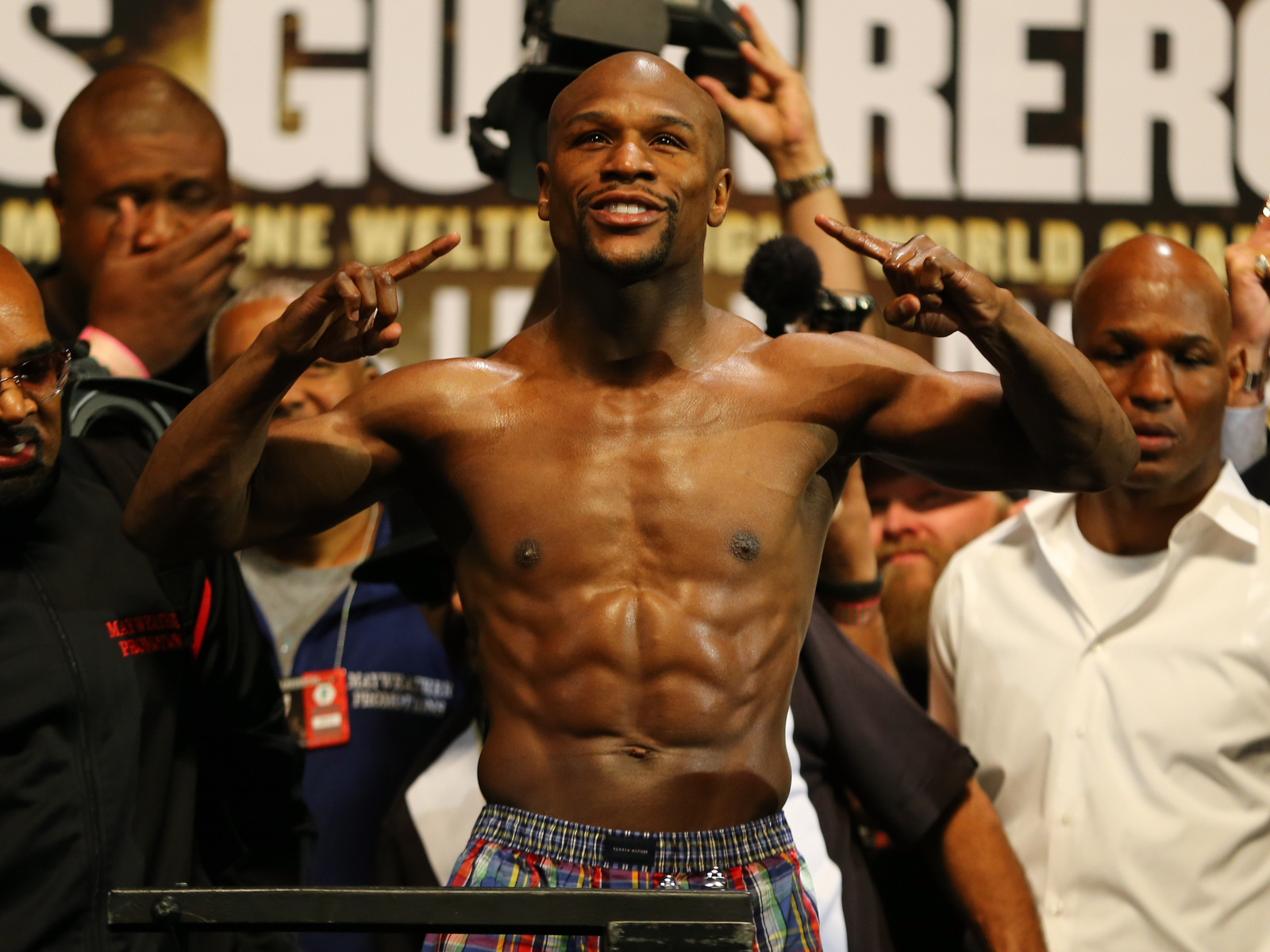 Боксер Флойд Мэйуэзер-младший