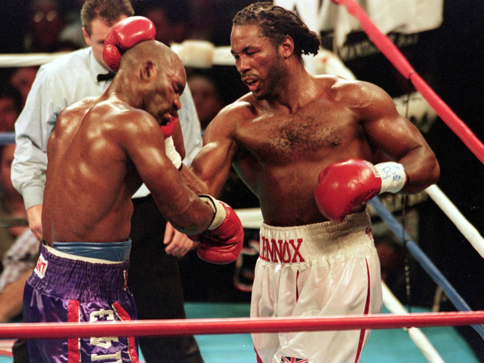 Известный боксер Леннокс Льюис