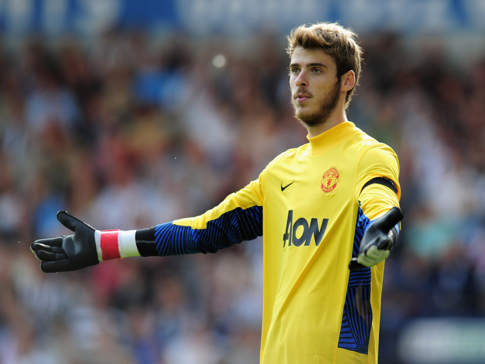 Футболист Манчестер Юнайтед Дэвид Де Хеа получил желтую карточку