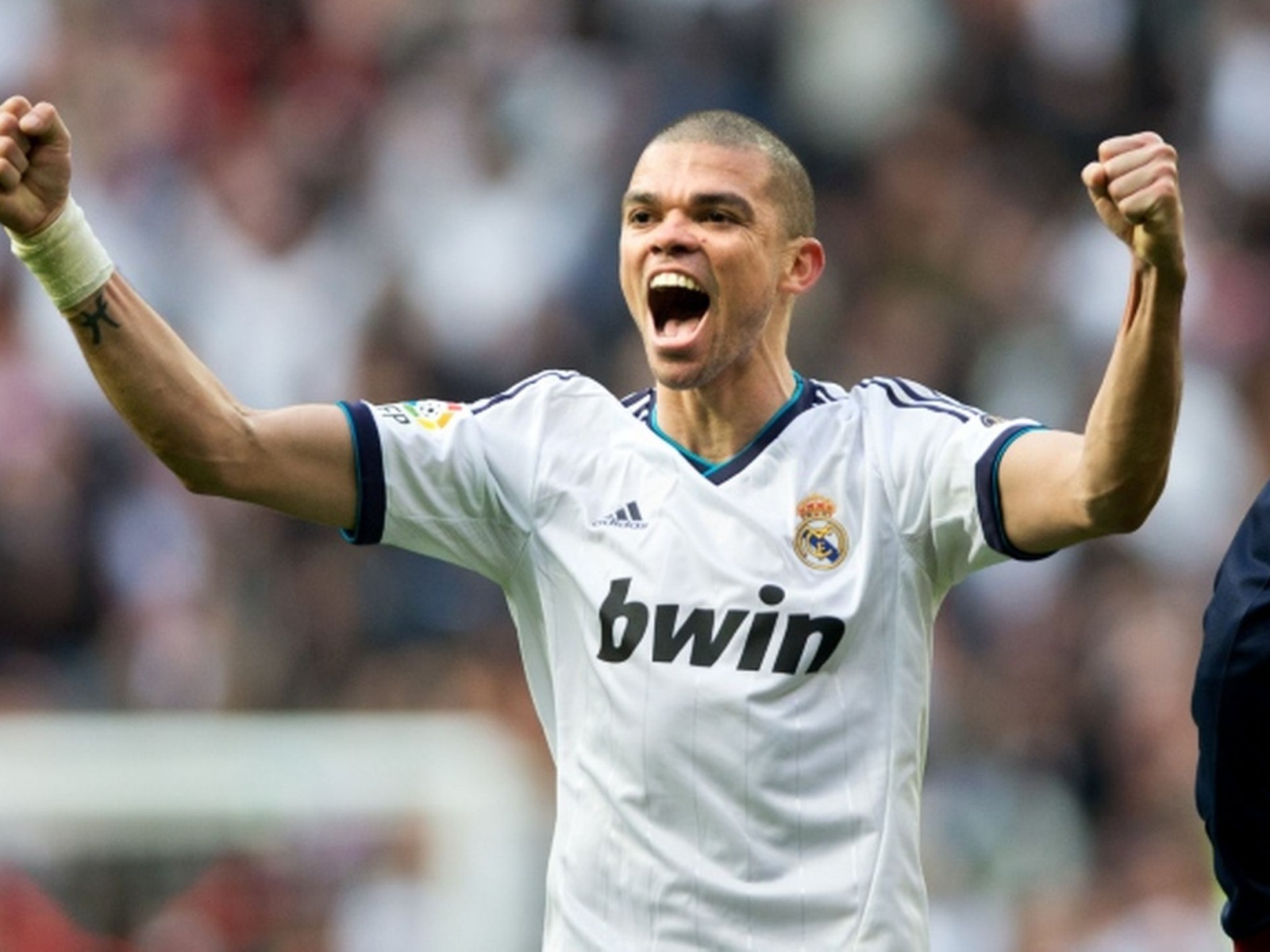Игрок мадридского Реала Пепе счастлив