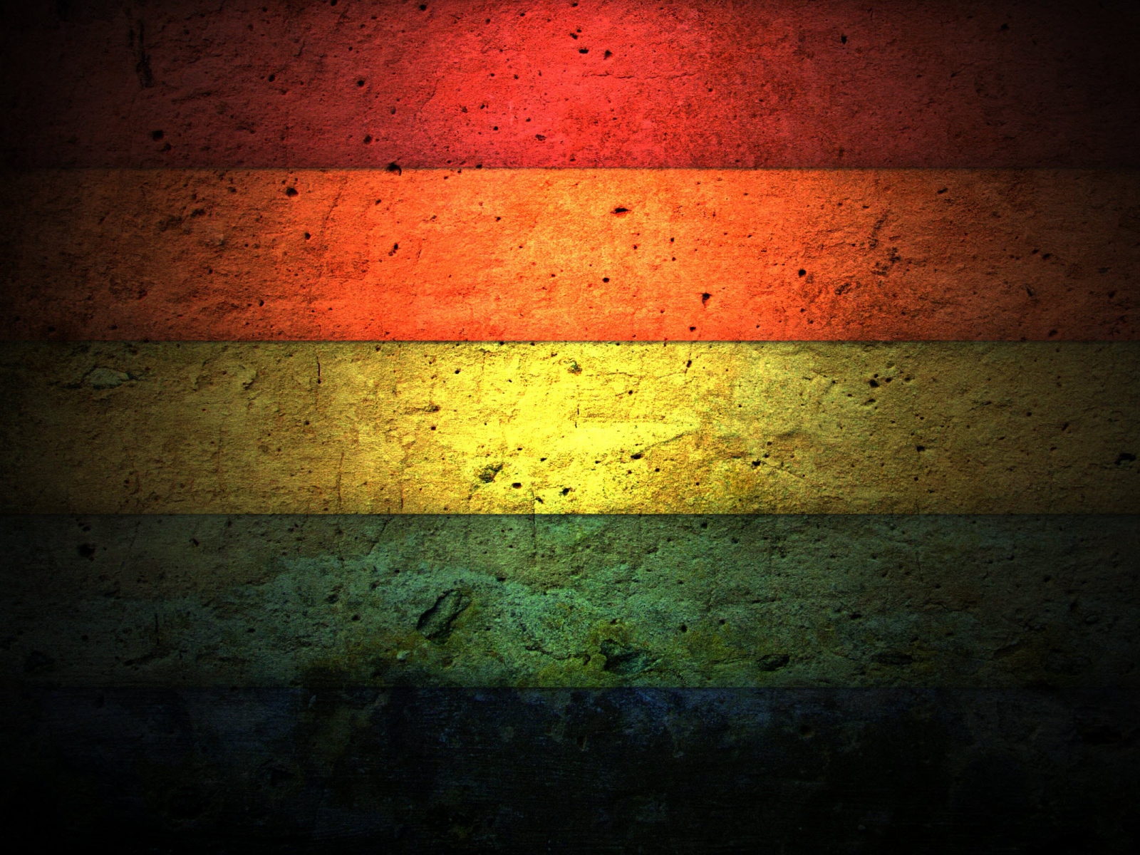 Пятицветная стена