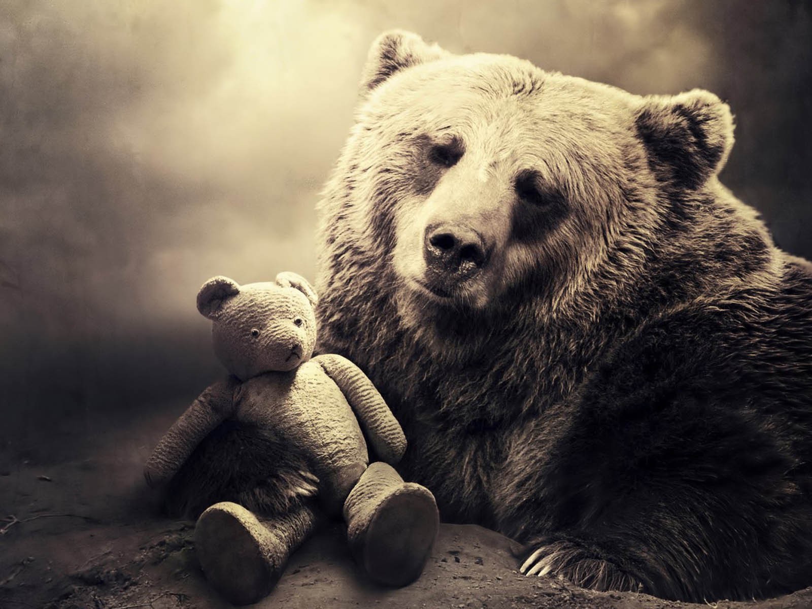 Медведь с мишкой