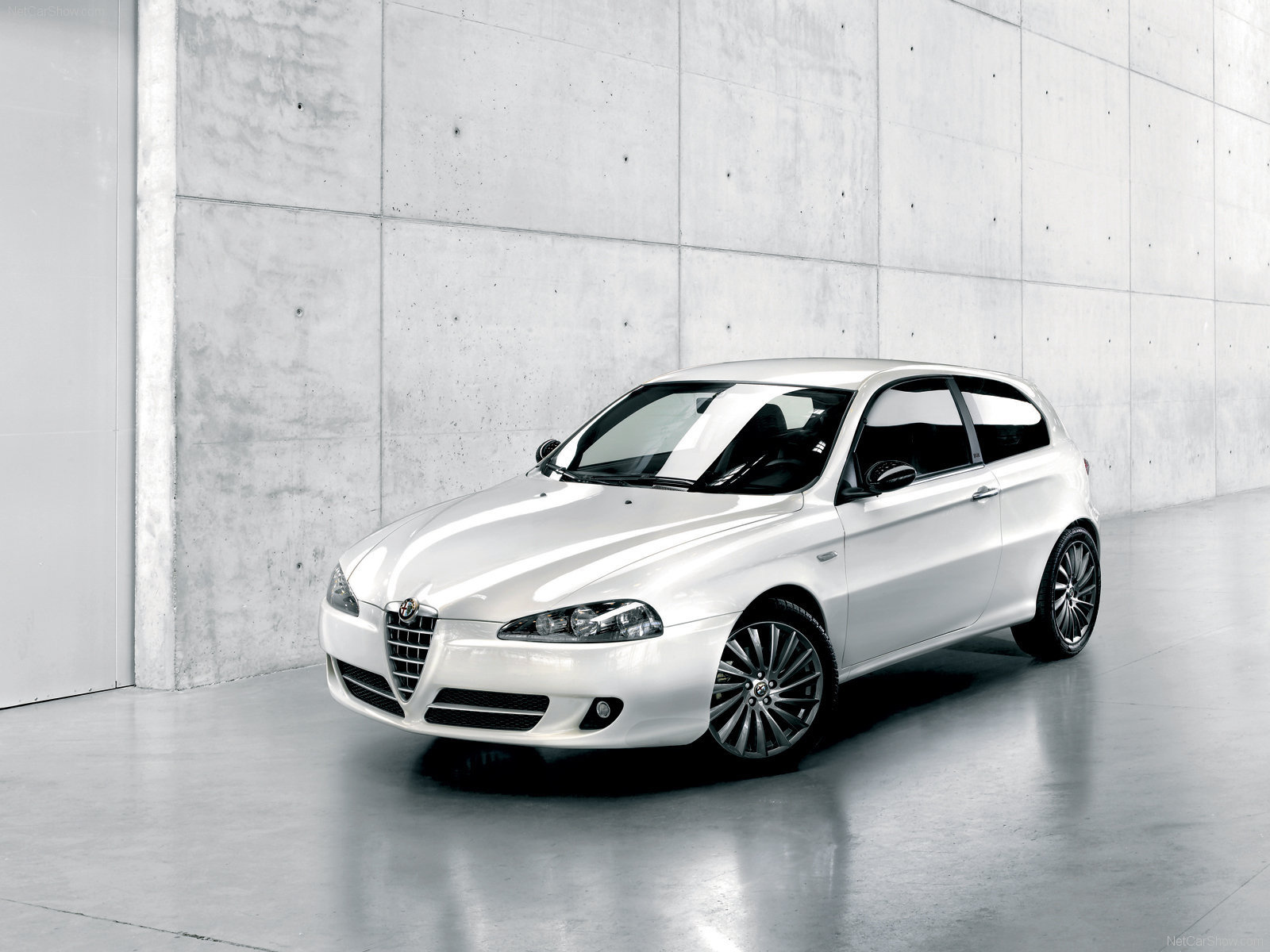 Фото автомобиля Alfa Romeo 147