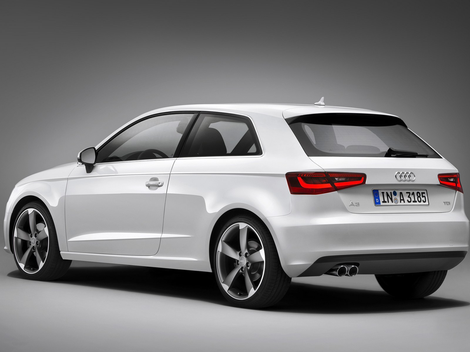 Автомобиль марки Audi модели a3