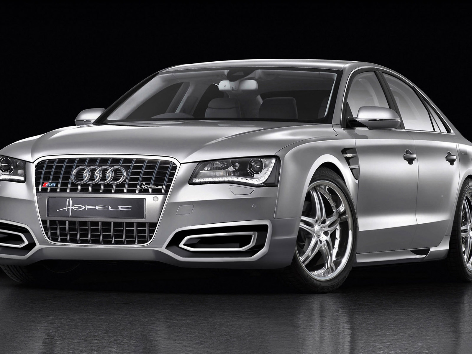 Новая машина Audi a8