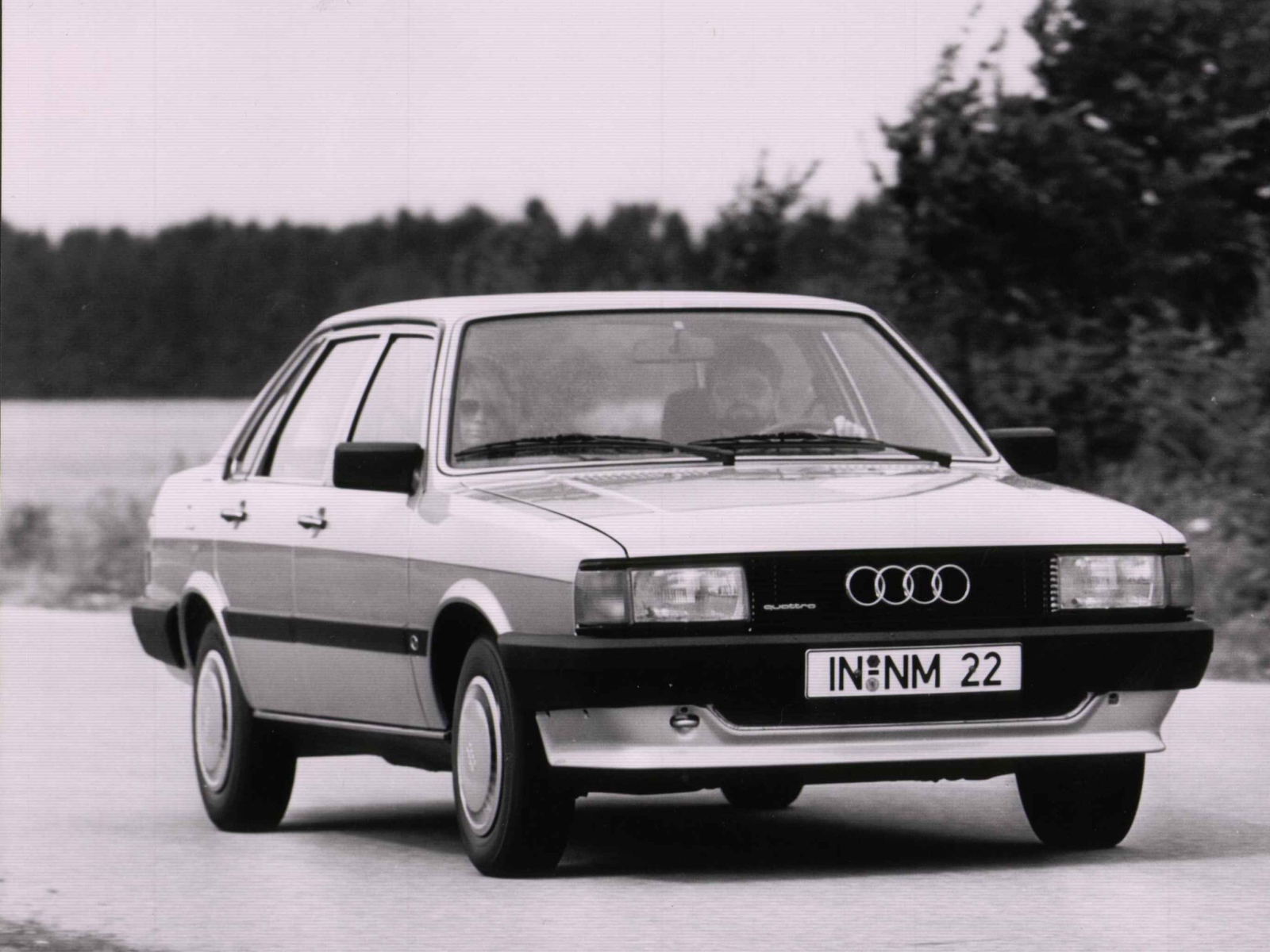 Надежный автомобиль Audi 80