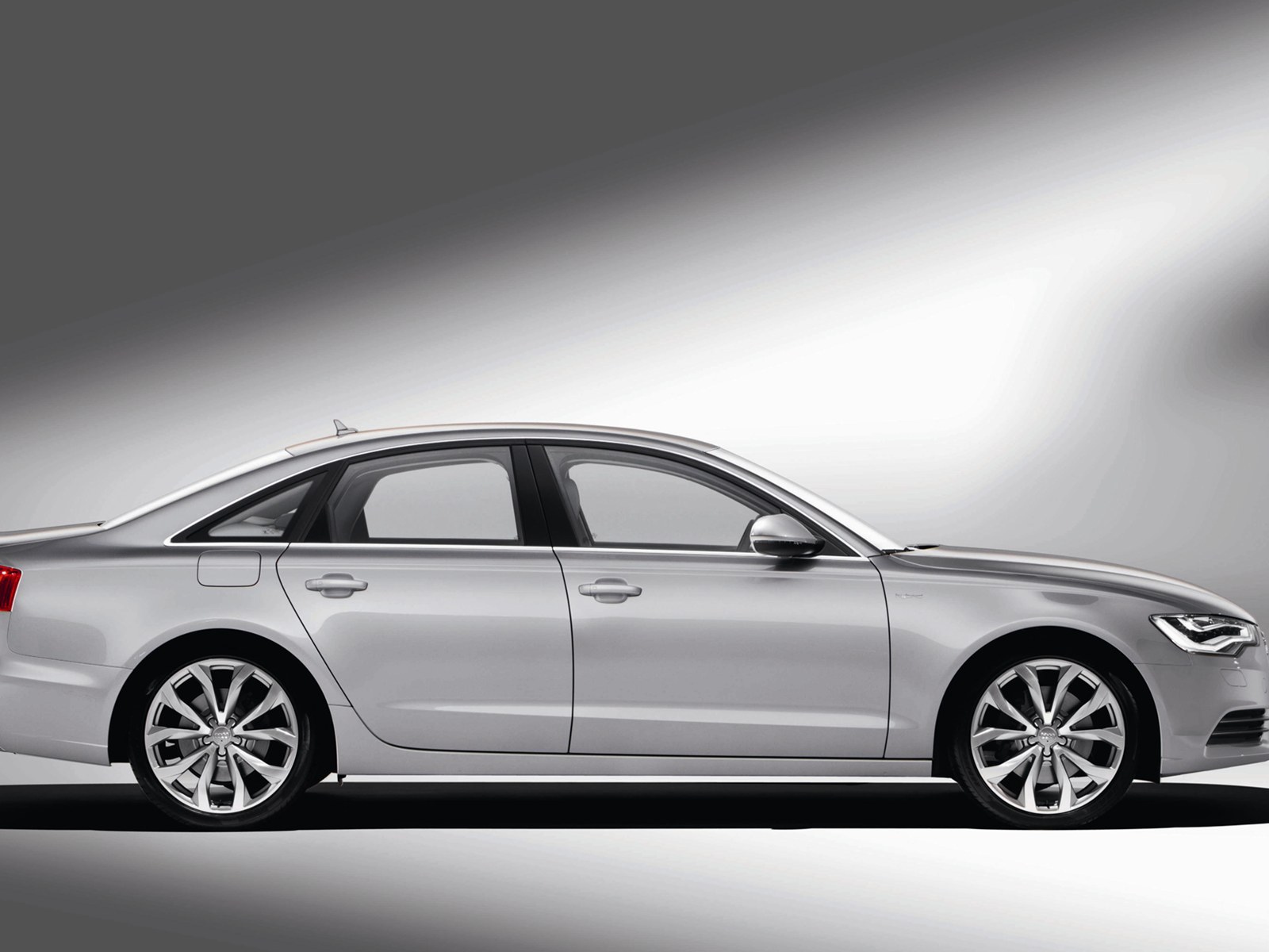 Надежная машина Audi a6