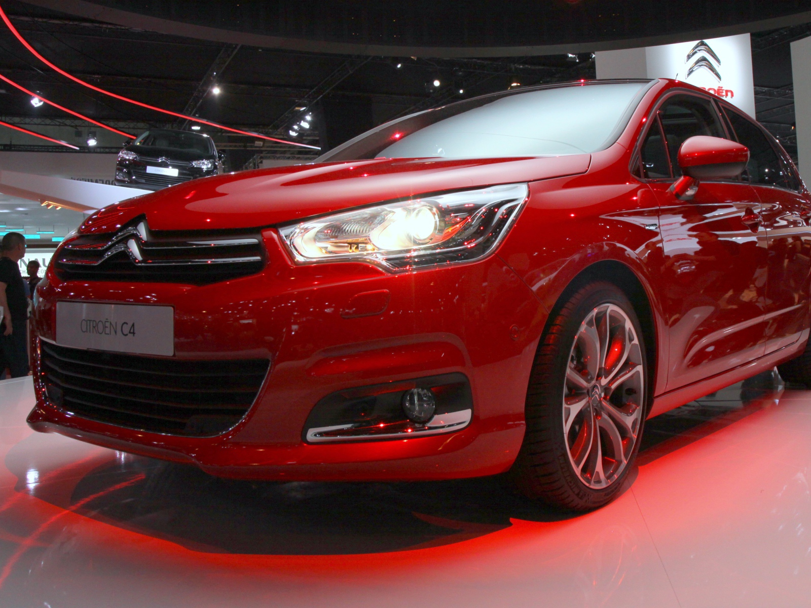 Премьера Citroen C4