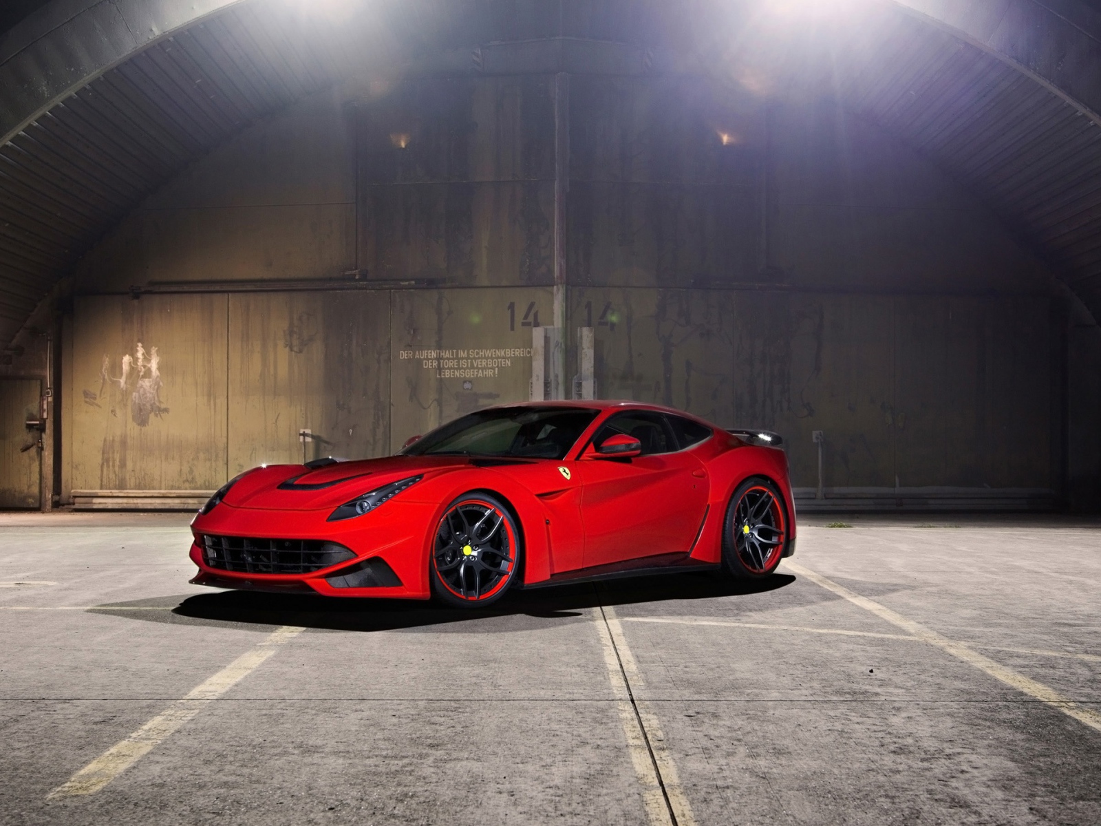 Дизайн Novitec Rosso Ferrari F12