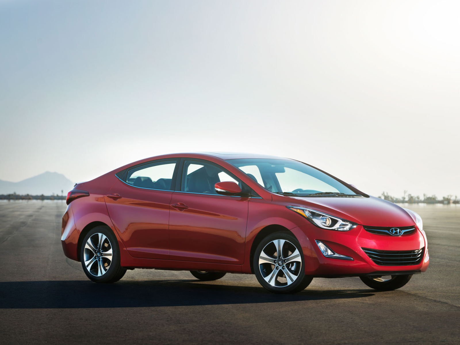 Автомобиль марки Hyundai модели Elantra 2014