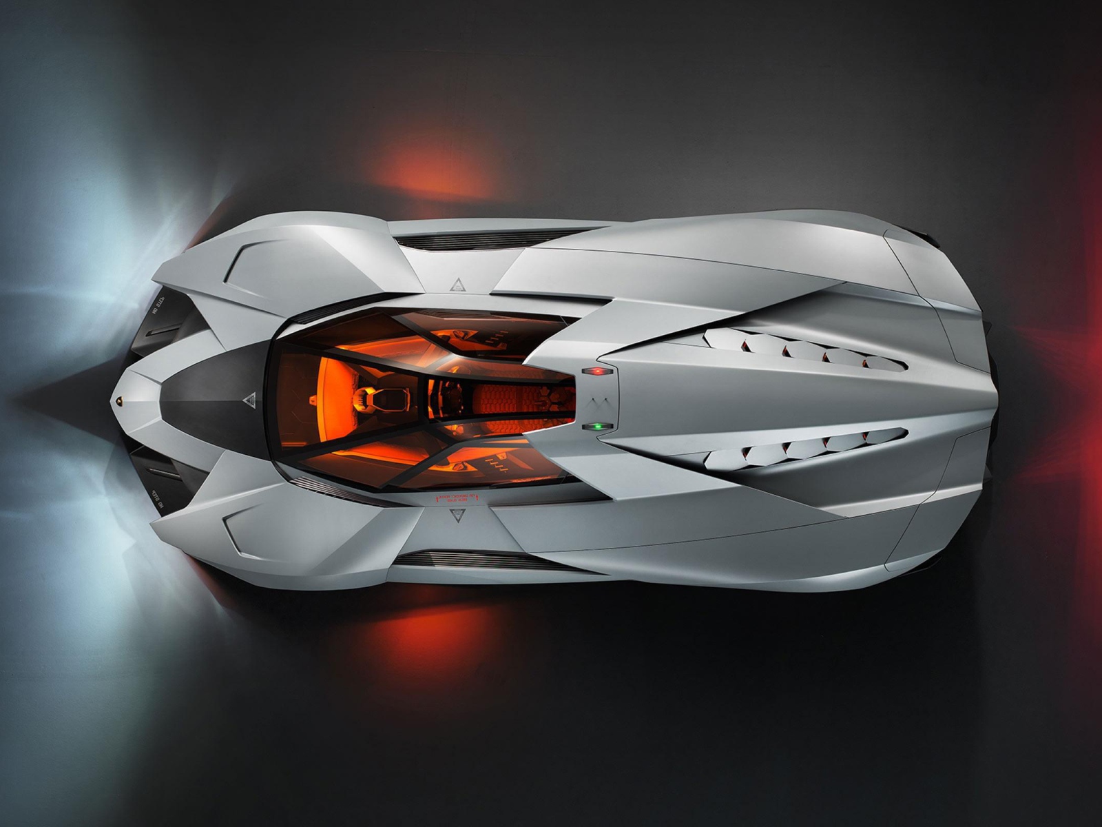 Красивый автомобиль Lamborghini Egoista в Москве